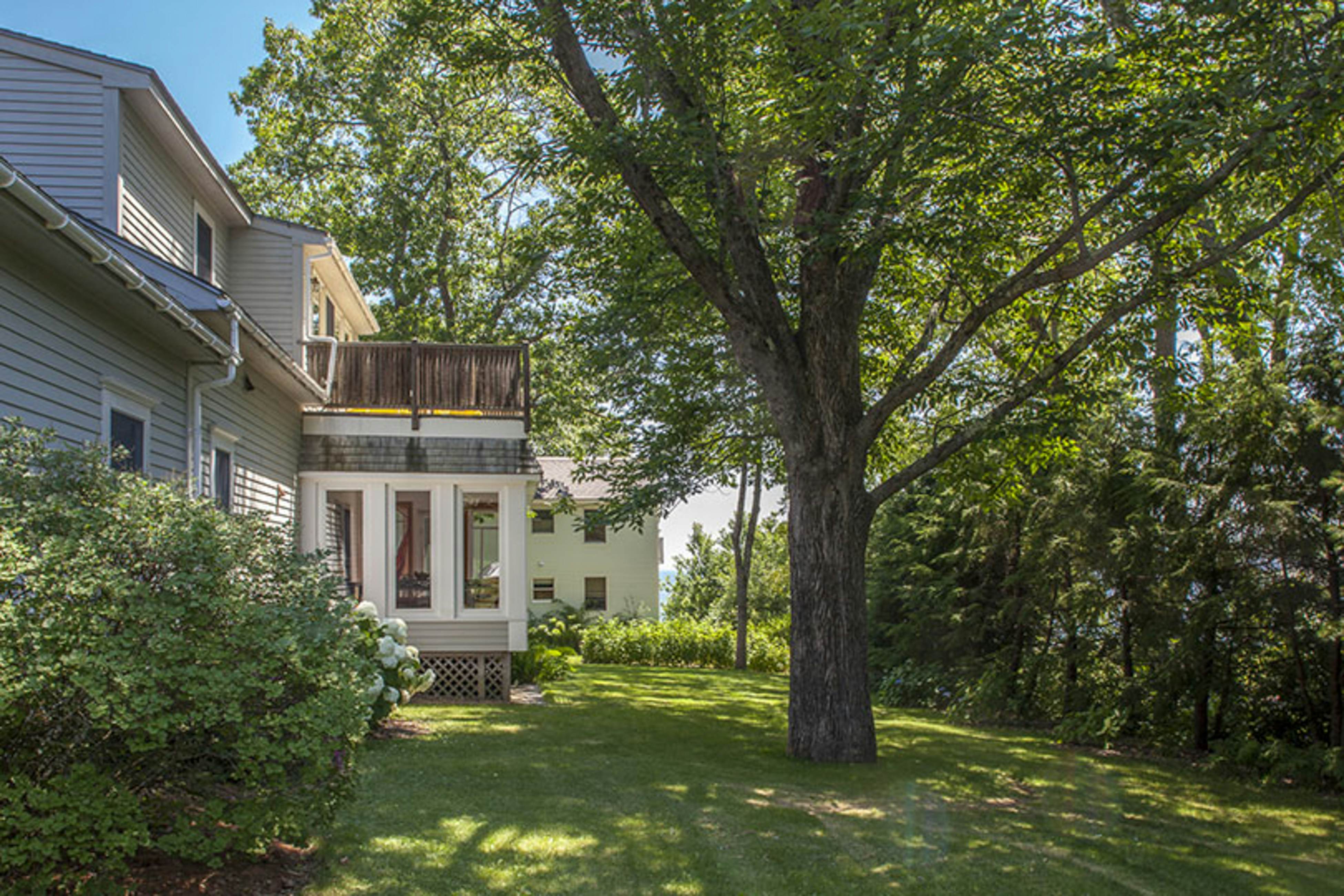 Camden Harbor View House