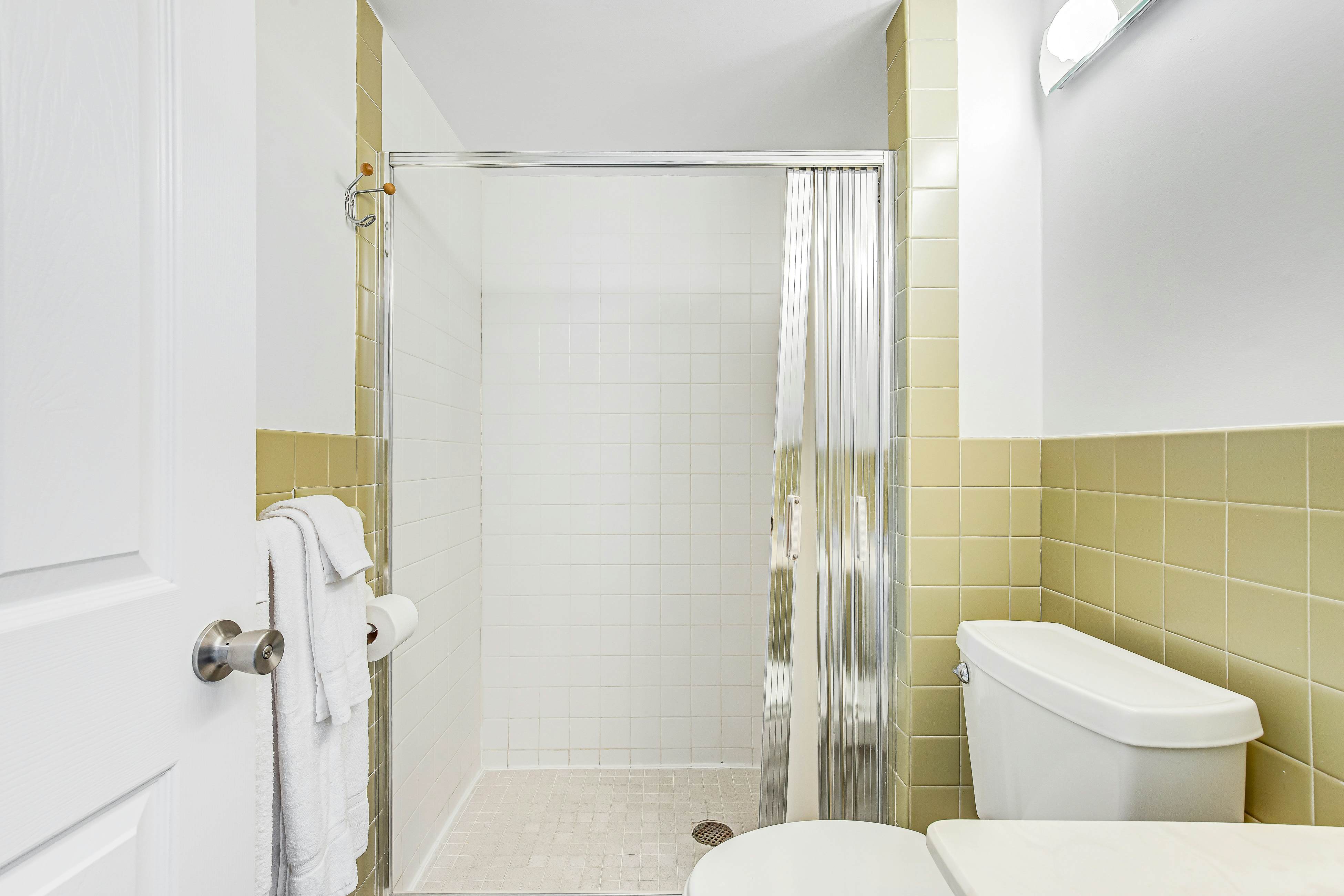 Tidewater House 23 Maryland Ave, Unit 500 2 BD Rehoboth Beach, DE