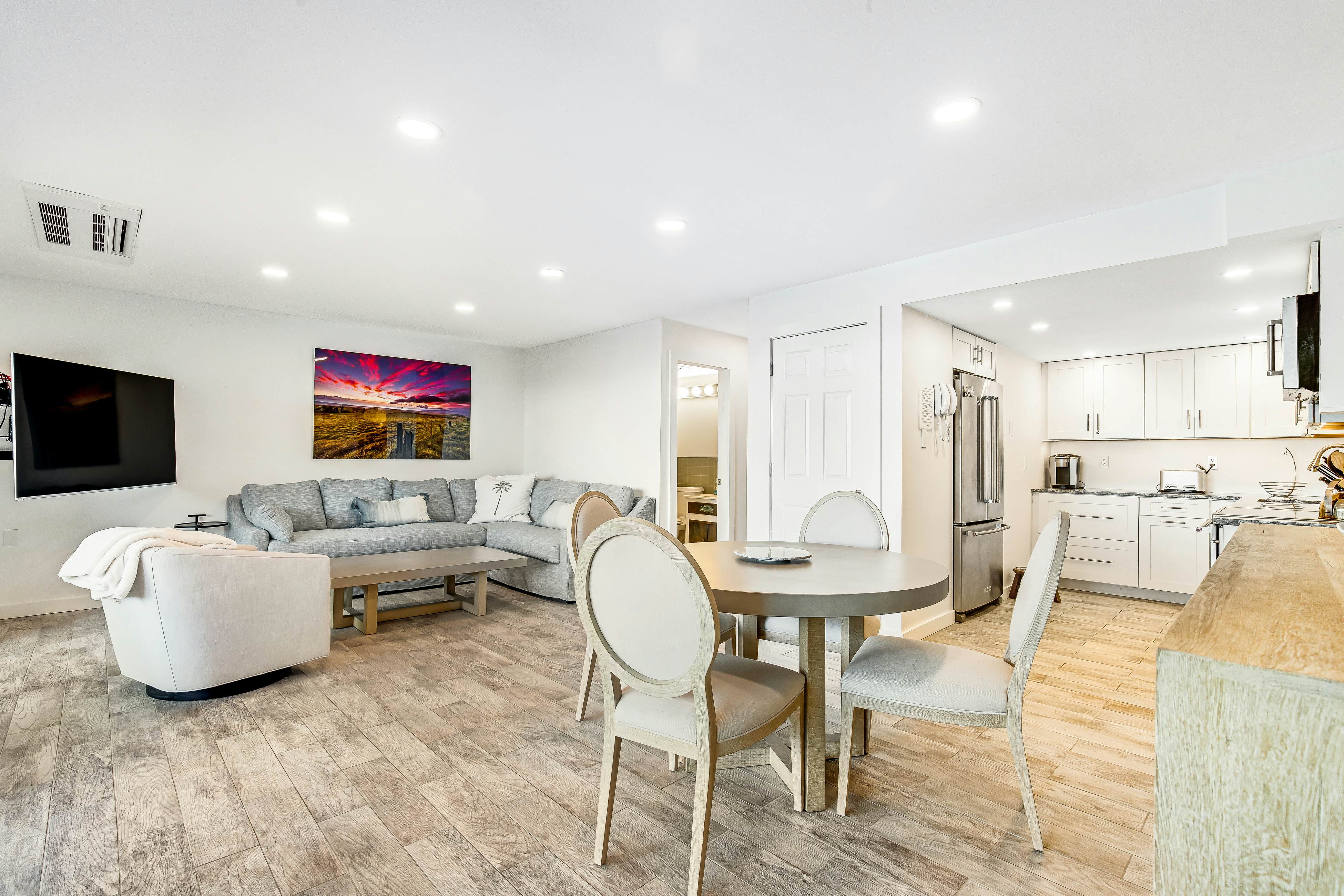 Tidewater House 23 Maryland Ave, Unit 500 2 BD Rehoboth Beach, DE