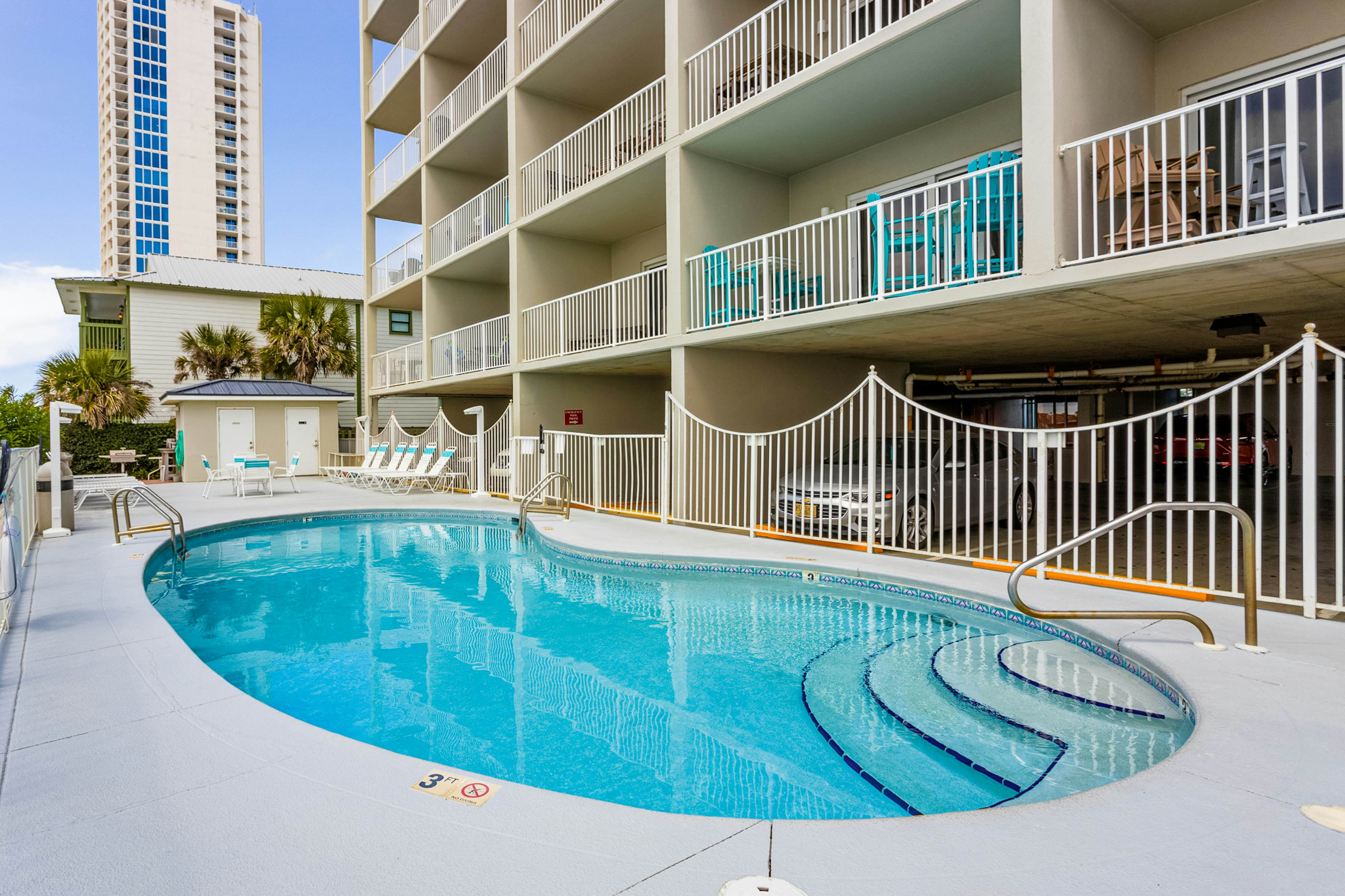 Tropic Isles 802 1 BD Gulf Shores, AL Vacation Rental Vacasa