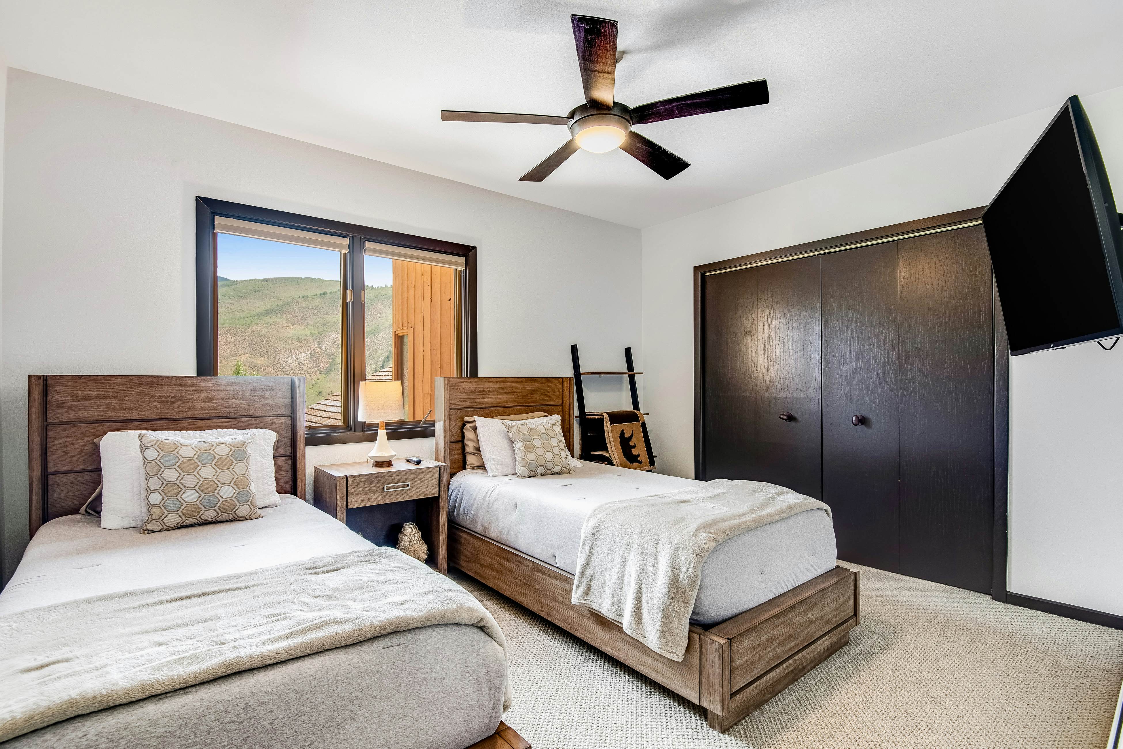 Luxury Mountain Retreat