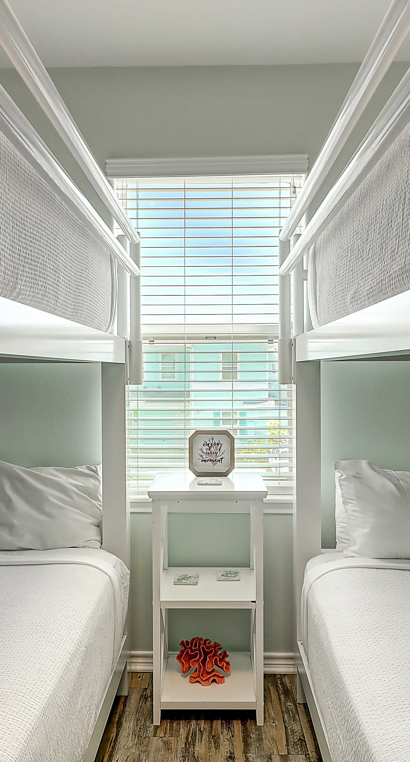 Nemo Cay - Nautical Nemo Cay