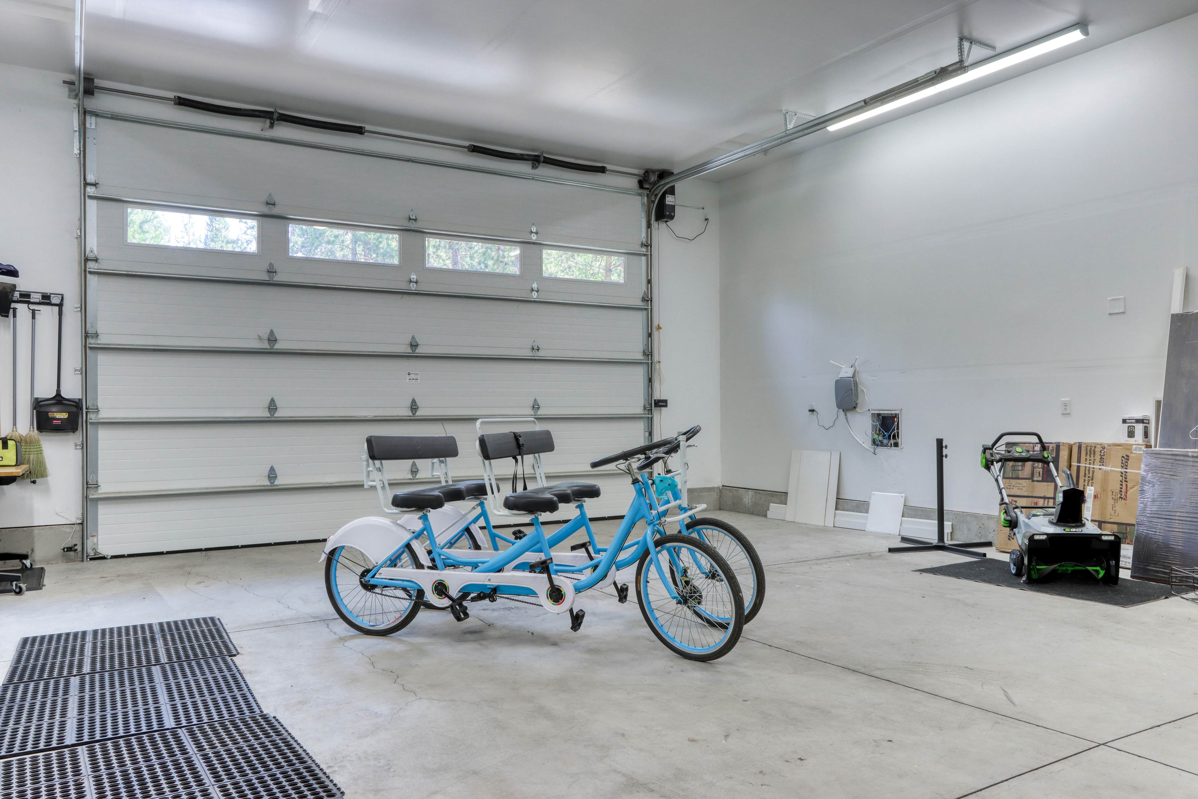 Luxury Deschutes Riverfront