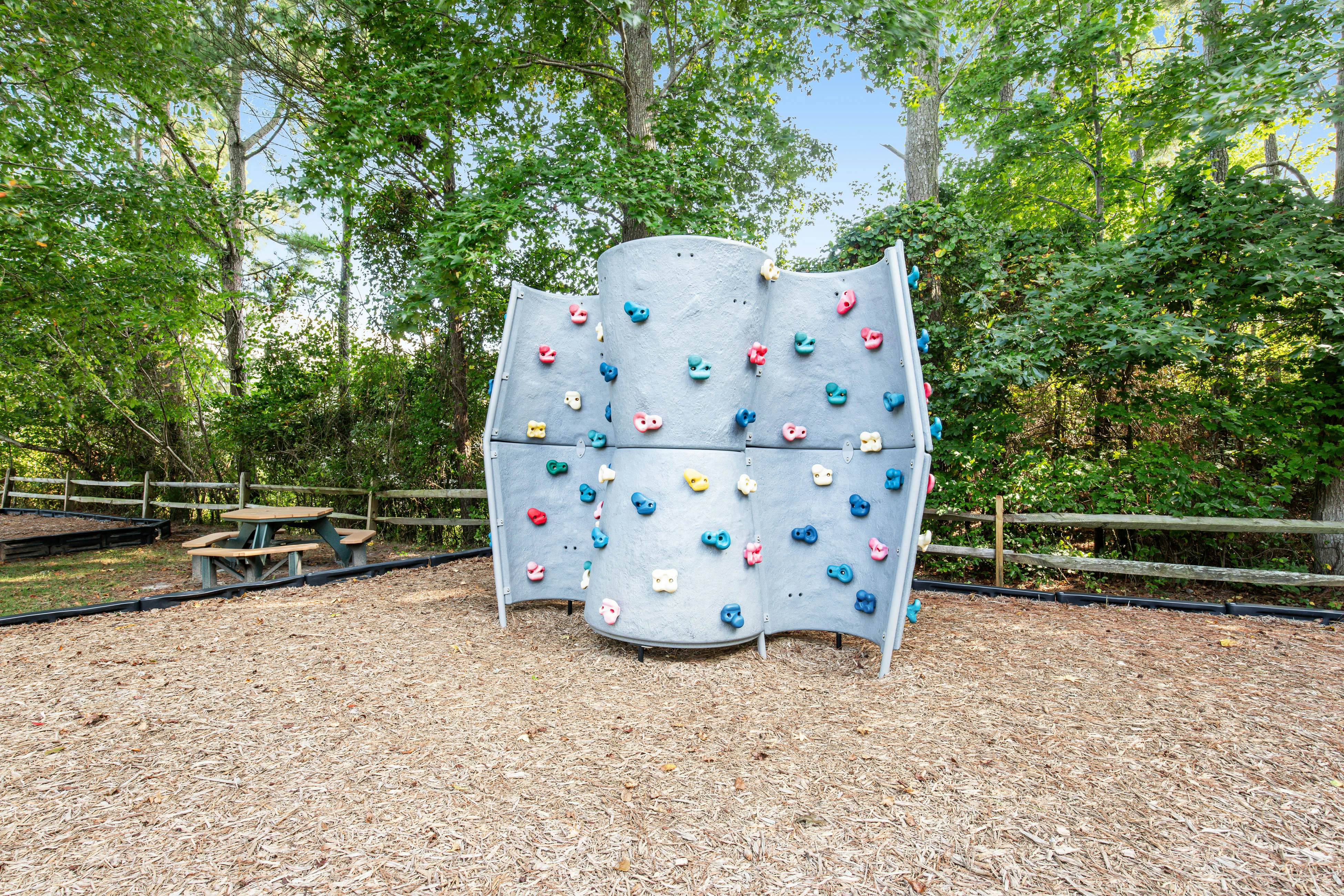 Sea Colony - 53033 Lakeshore Dr