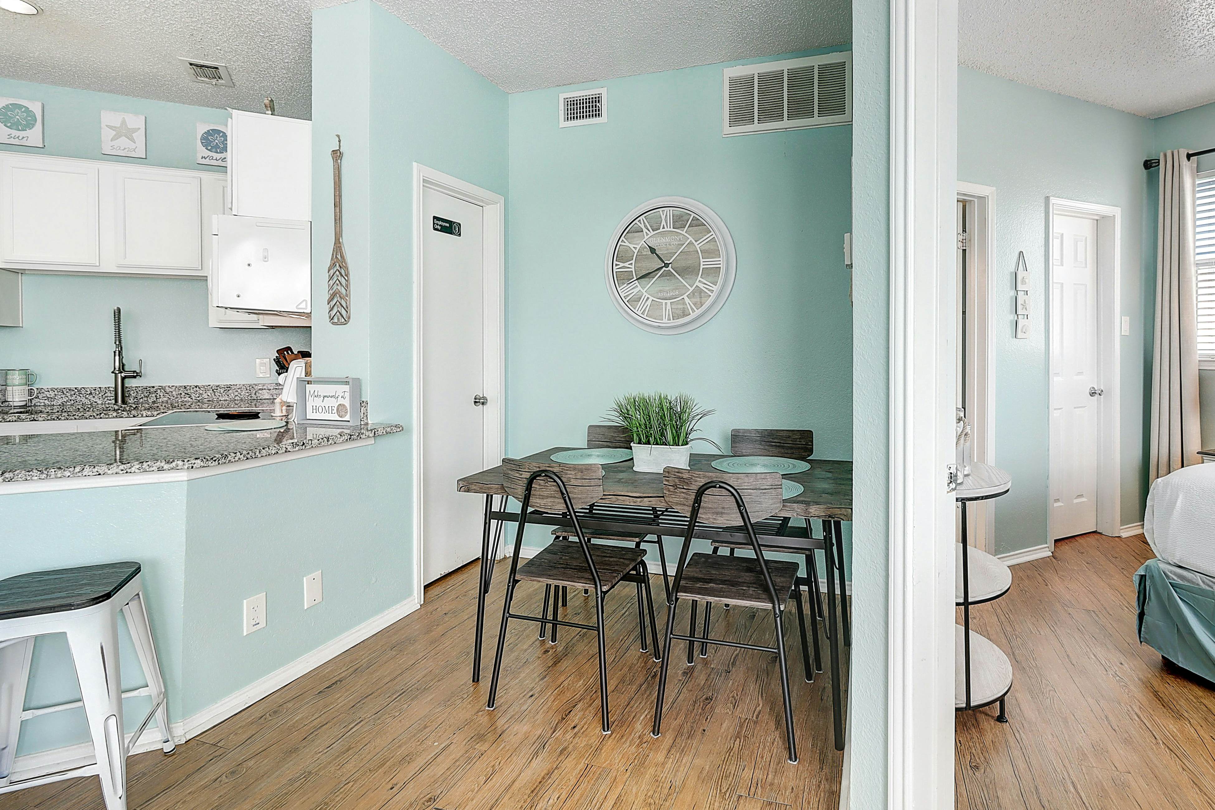 Beach Club - Turtle Ranch