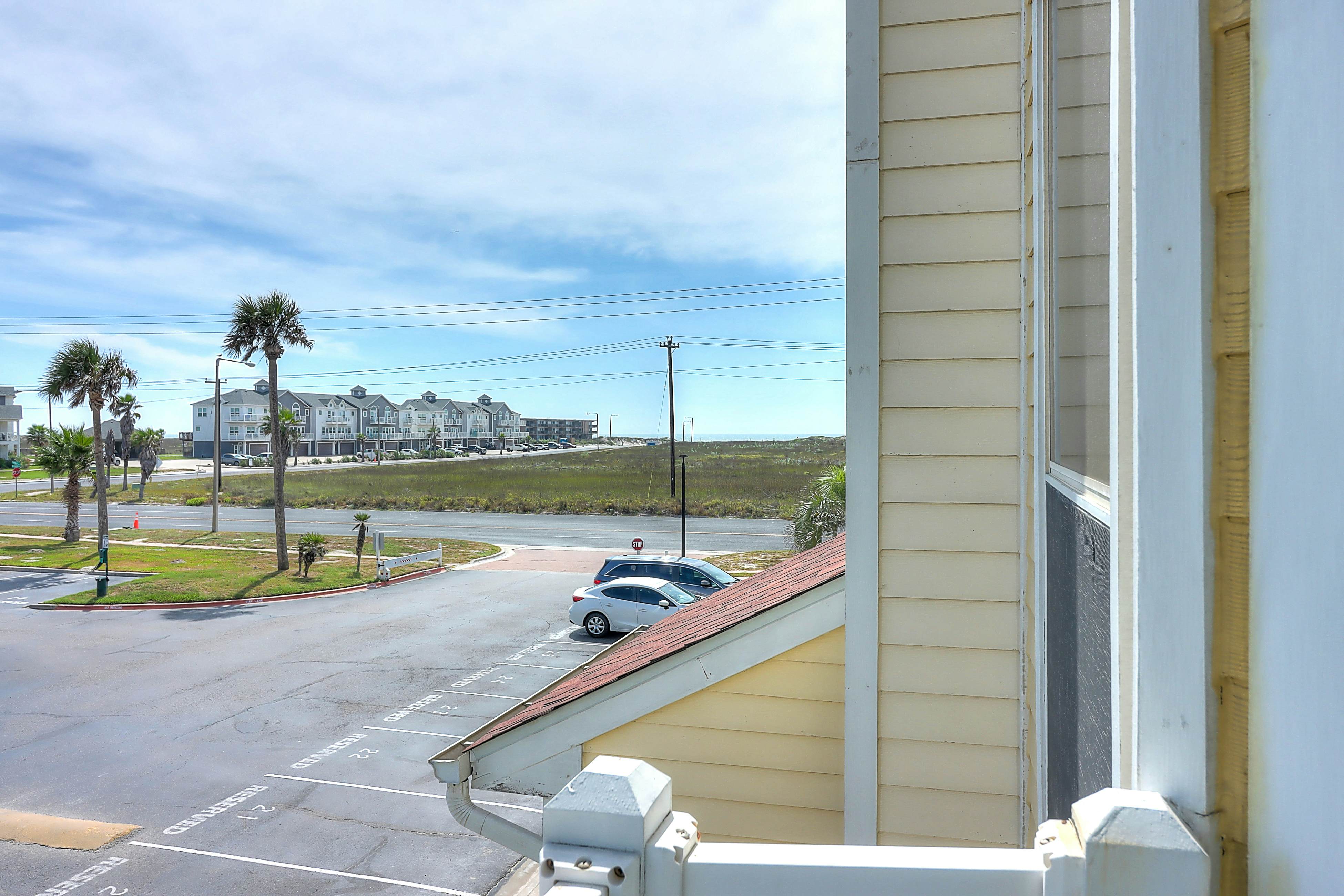 Beach Club - Turtle Ranch