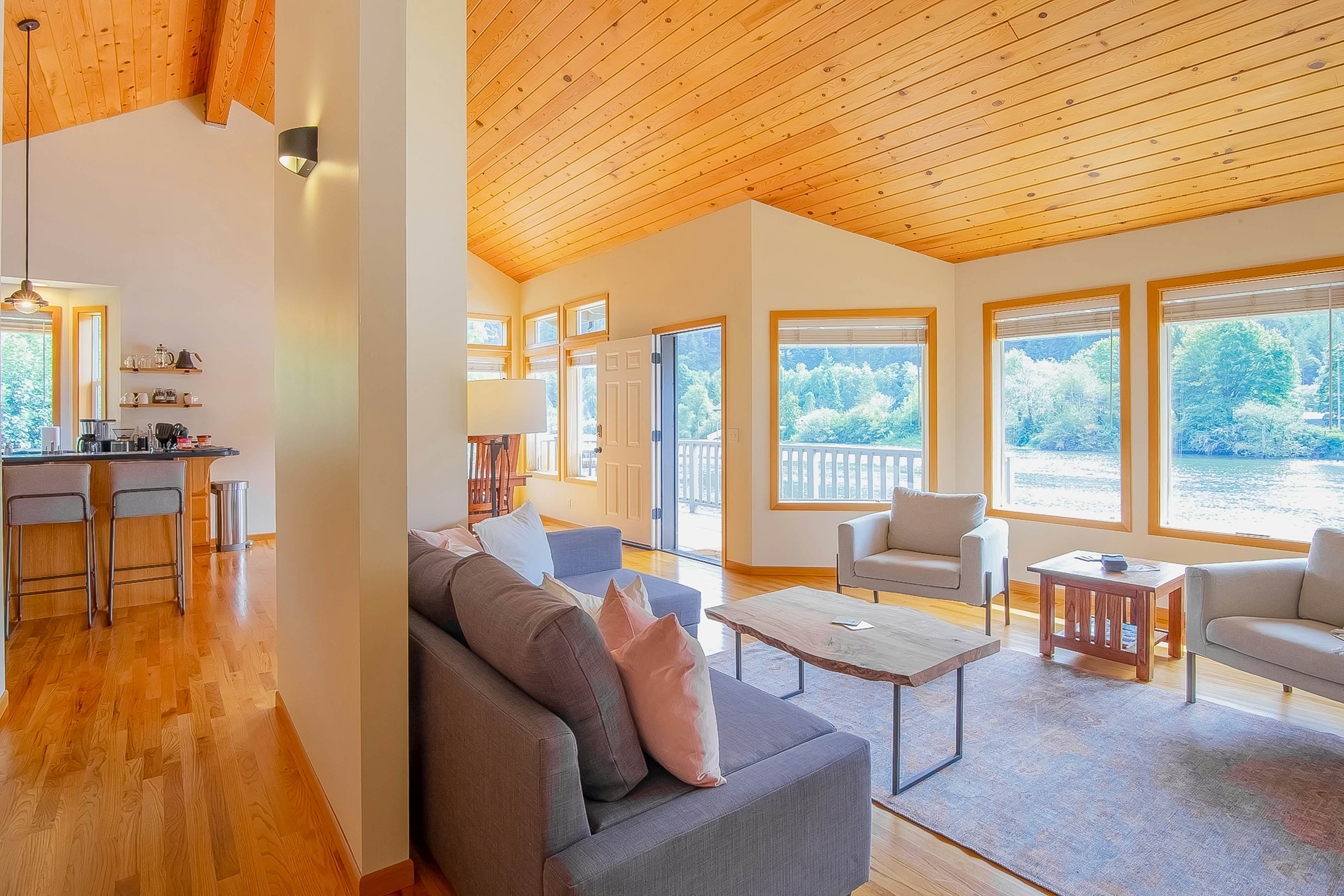 Siuslaw River House 2 BD Mapleton, OR Vacation Rental Vacasa