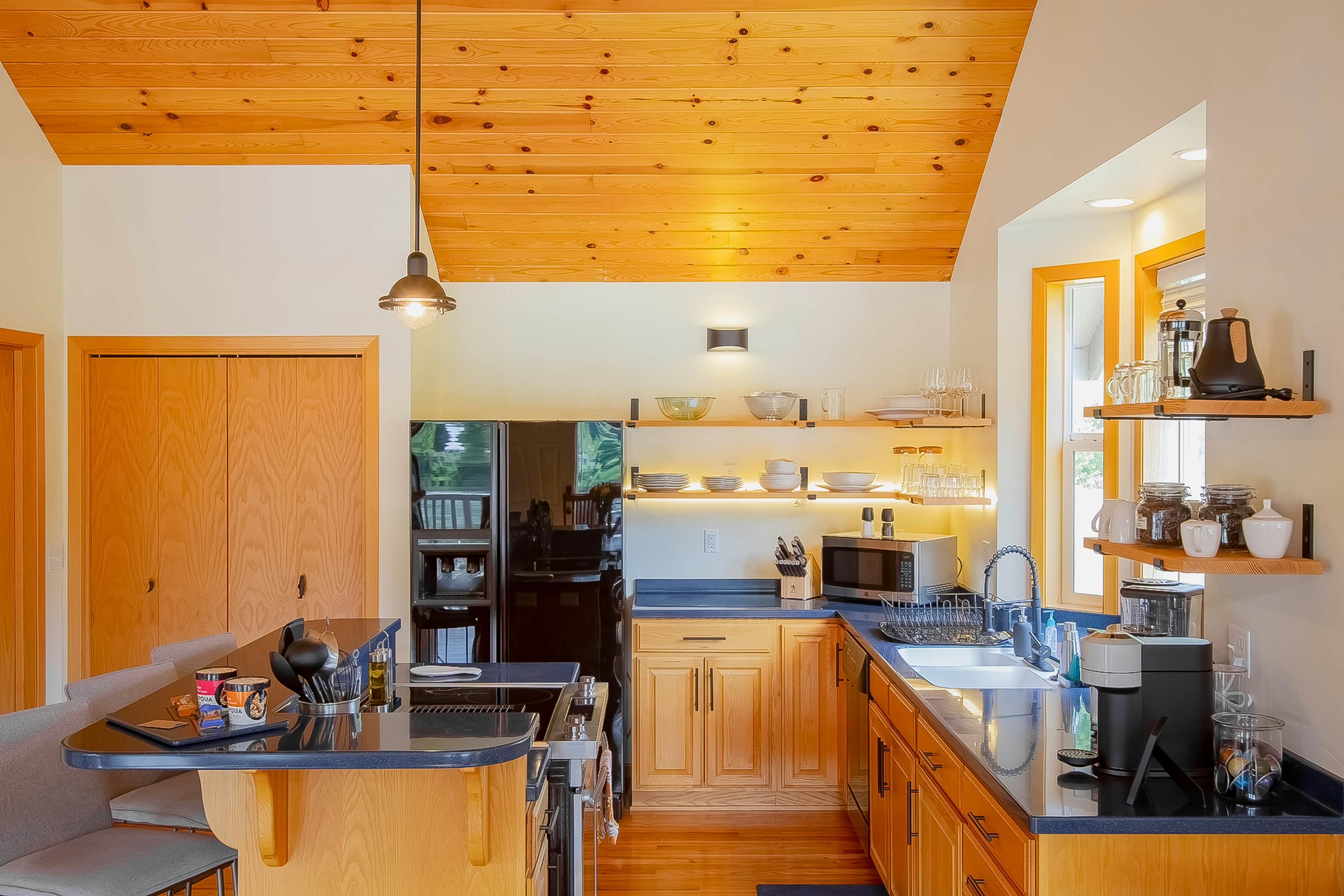 Siuslaw River House 2 BD Mapleton, OR Vacation Rental Vacasa