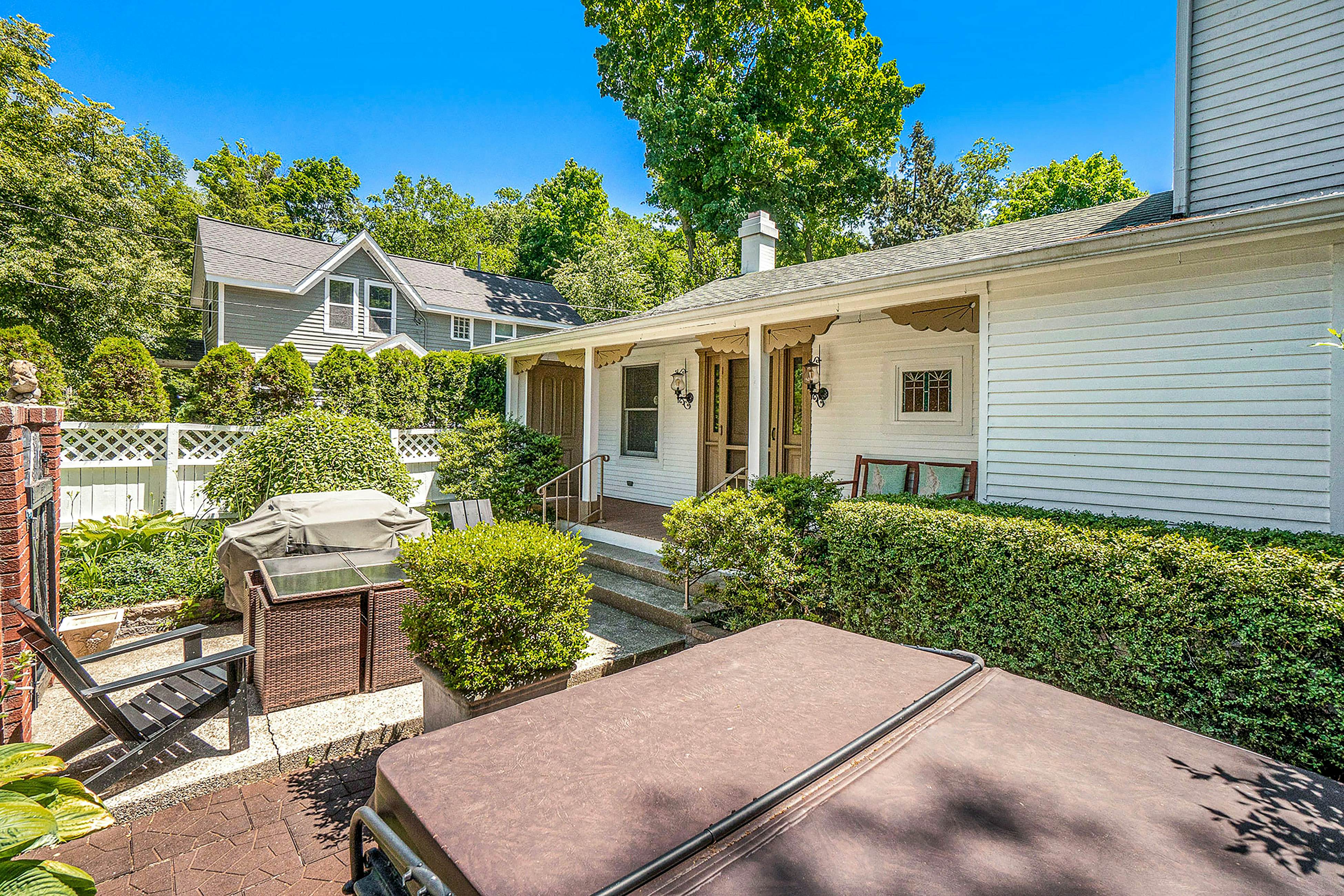 Northgate 3 BD Saugatuck, MI Vacation Rental Vacasa