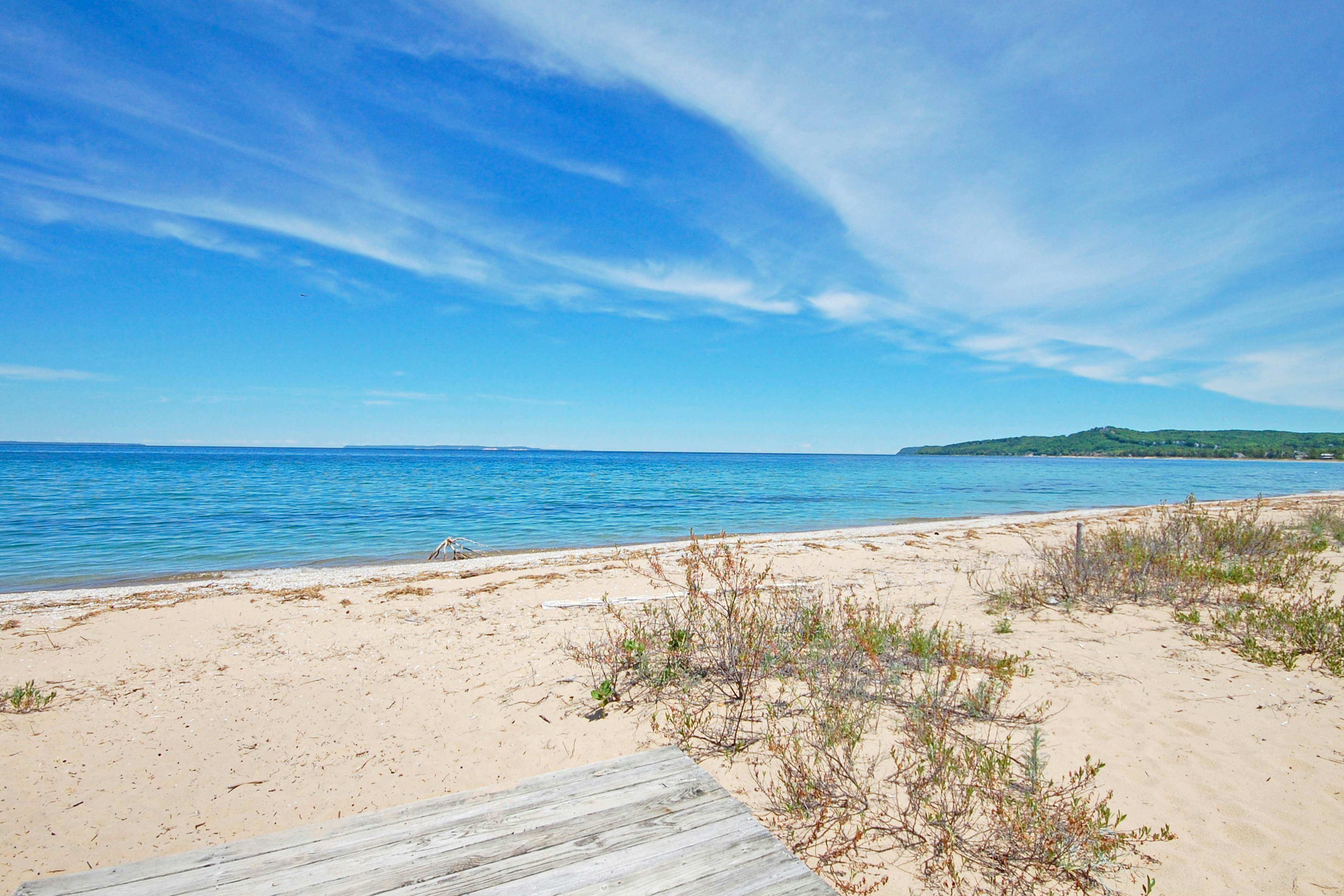 HalSeaOn House 6 BD Glen Arbor, MI Vacation Rental Vacasa