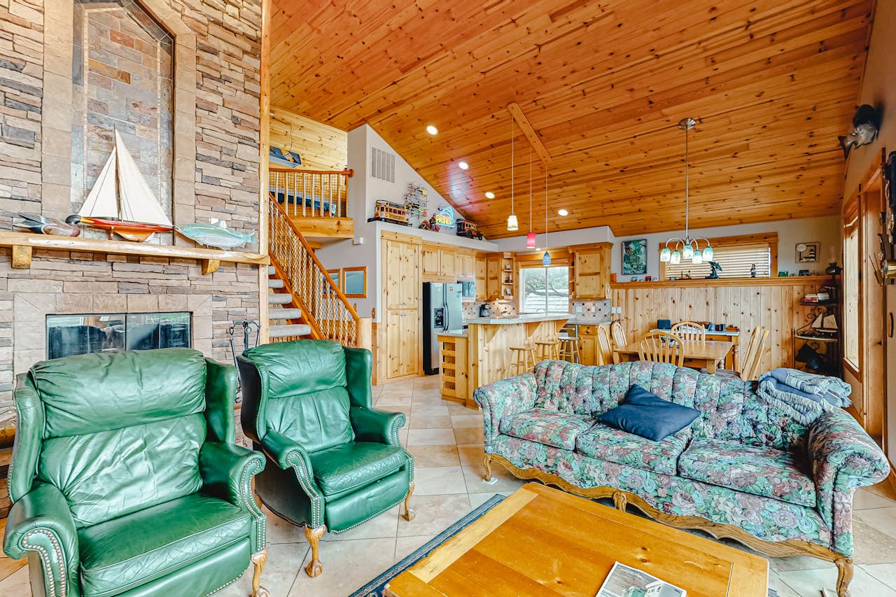 Chinook House MCA 1219 4 BD Manzanita, OR Vacation Rental Vacasa