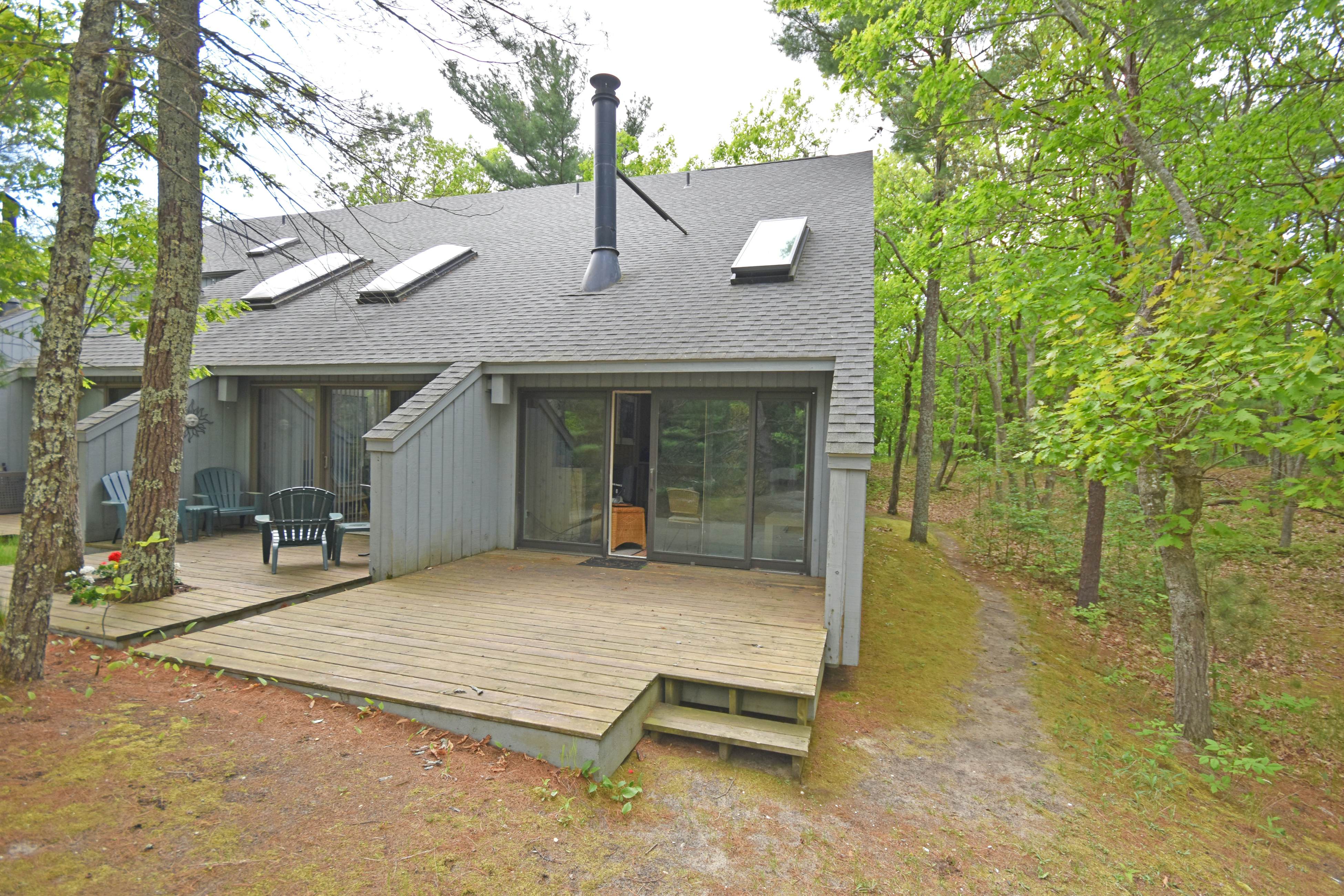 Glen Arbor Vacation Rentals, Cabin Rentals Vacasa