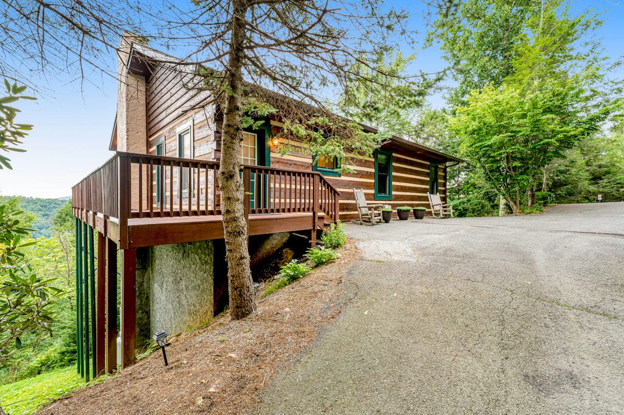 Cabin on Sugar Mountain 3 BD Sugar Mountain, NC Vacation Rental Vacasa