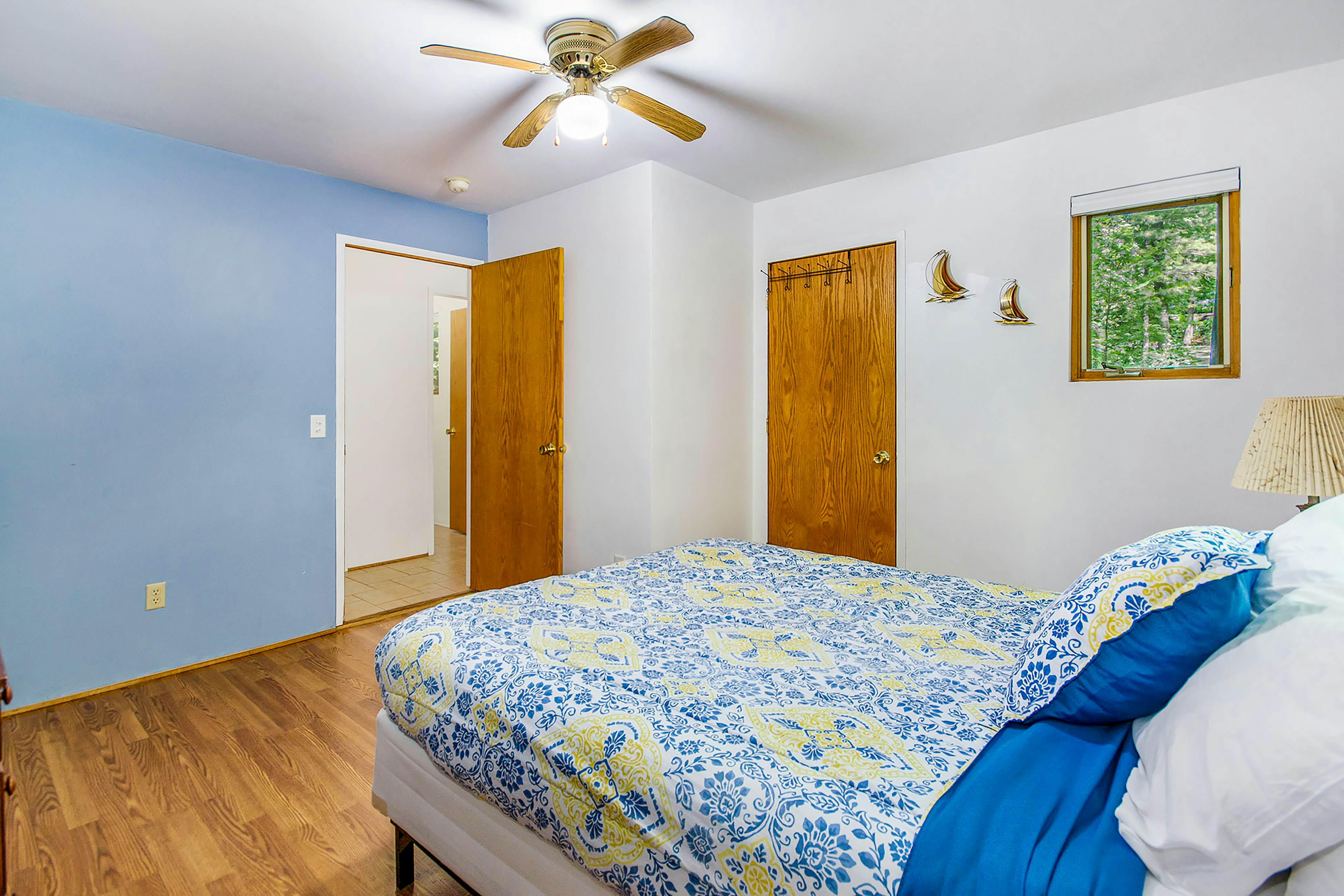 Jacobia Lakefront Retreat