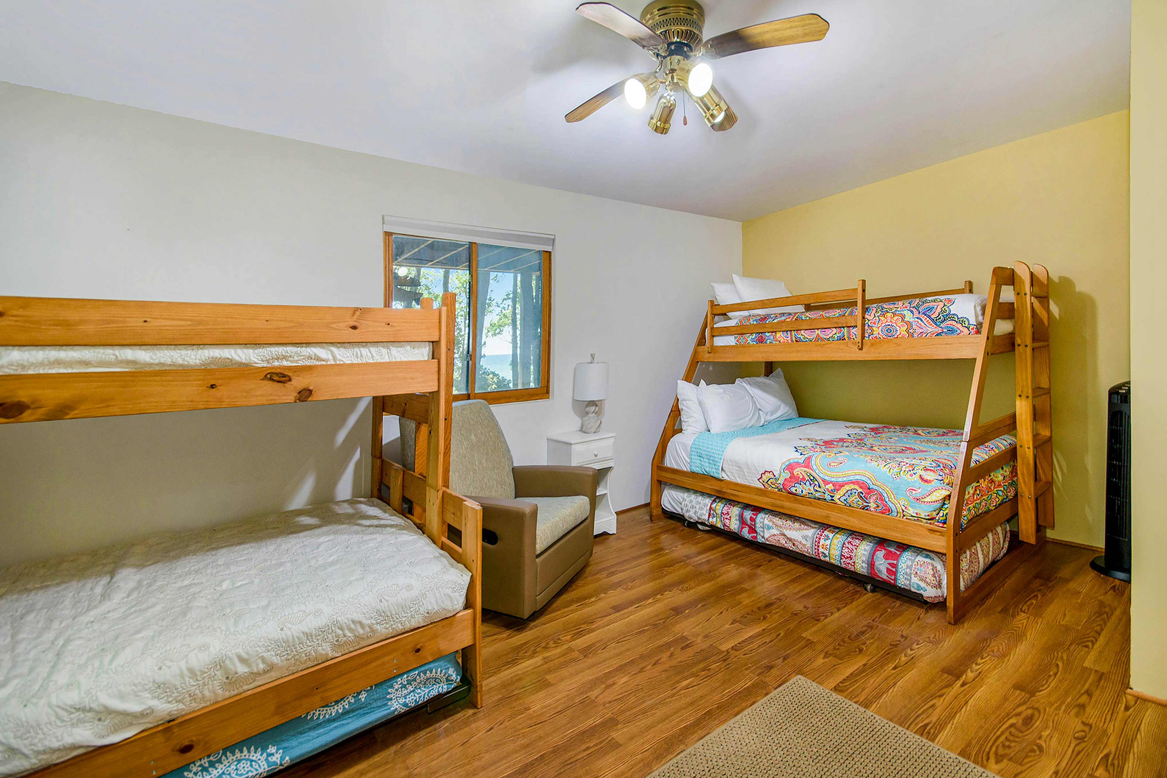 Jacobia Lakefront Retreat