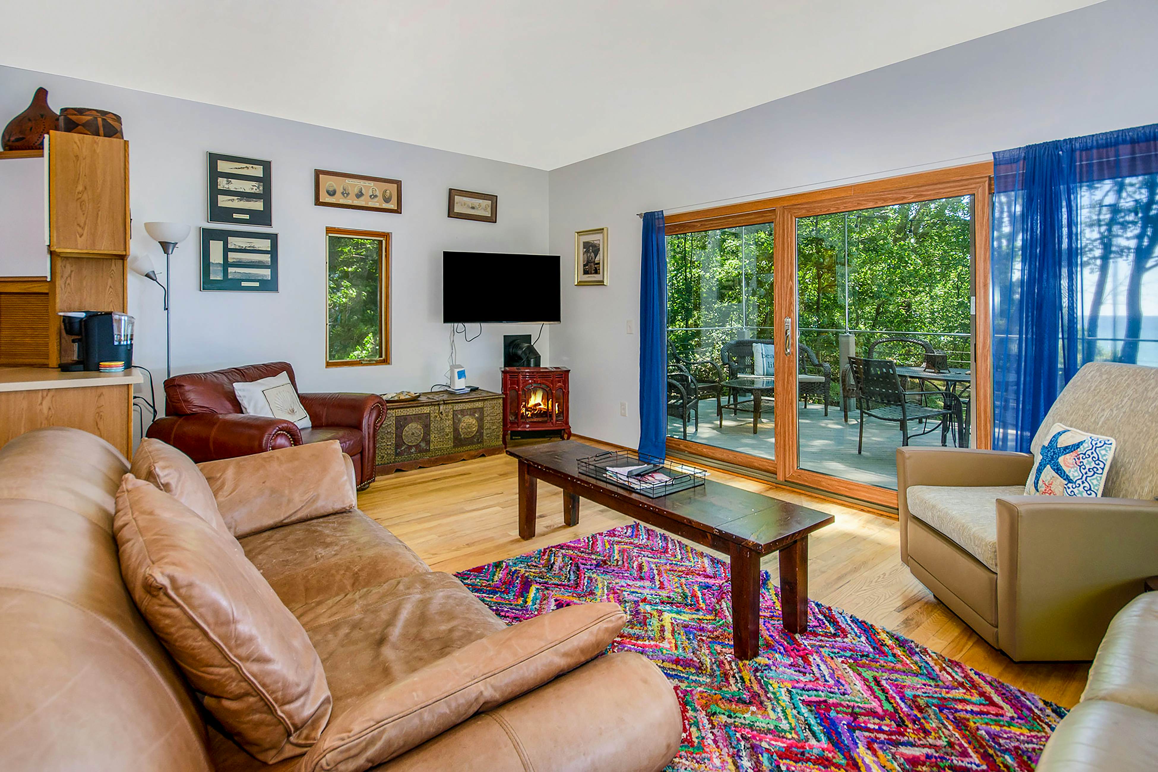 Jacobia Lakefront Retreat