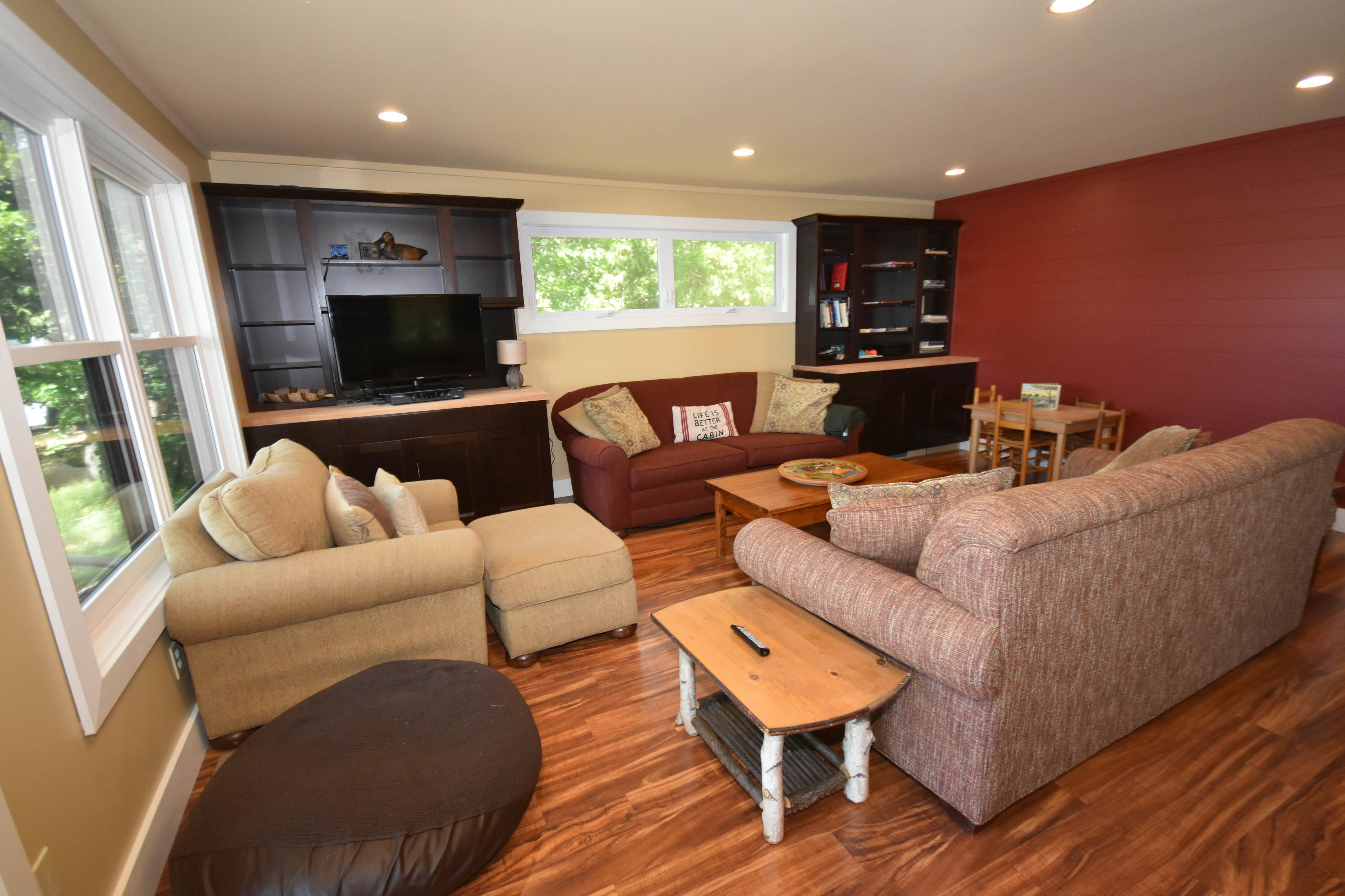 Day Dream 6 BD Empire, MI Vacation Rental Vacasa