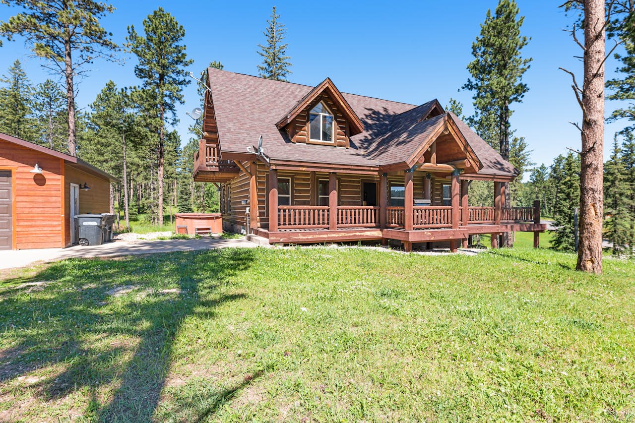 Boulder Ridge Lodge 5 BD Lead, SD Vacation Rental Vacasa