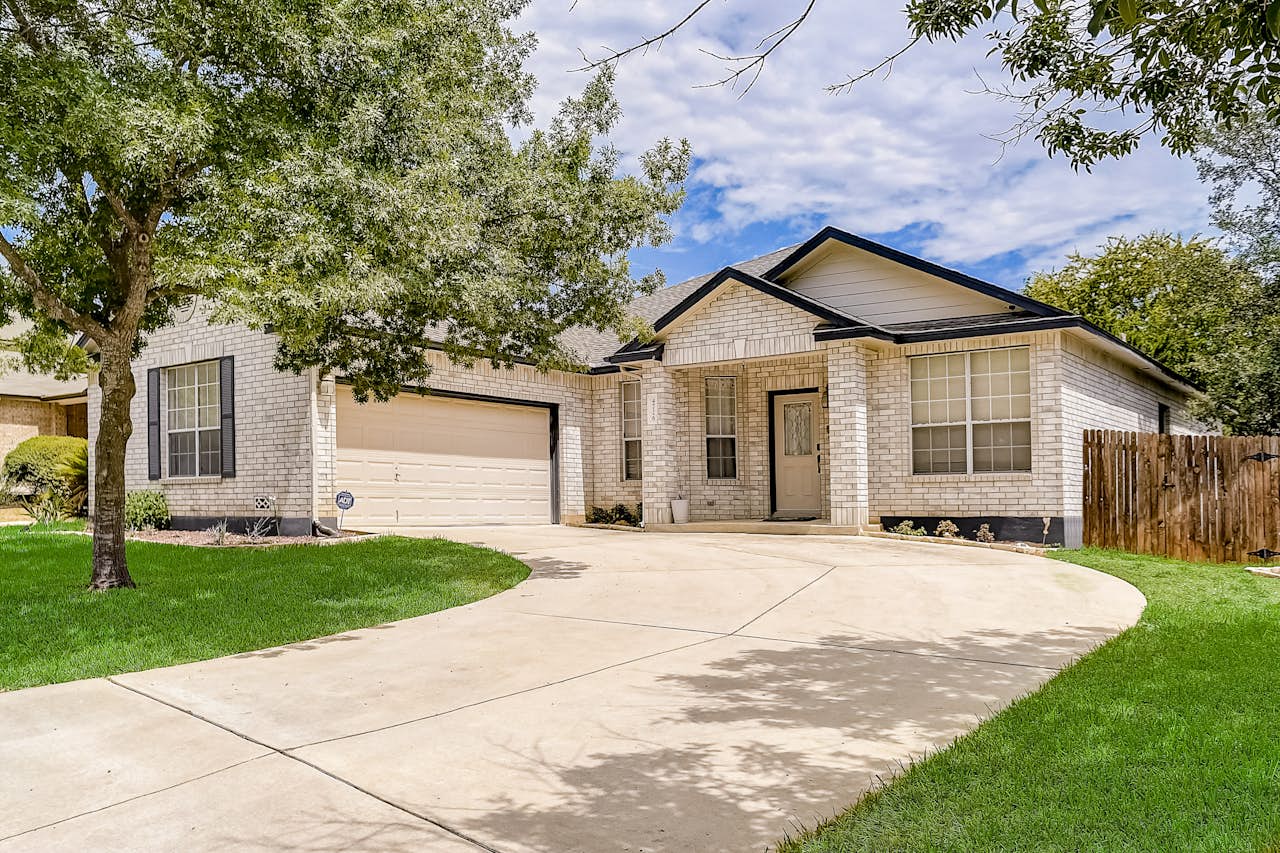 Shavano Charm 4 BD San Antonio, TX Vacation Rental Vacasa