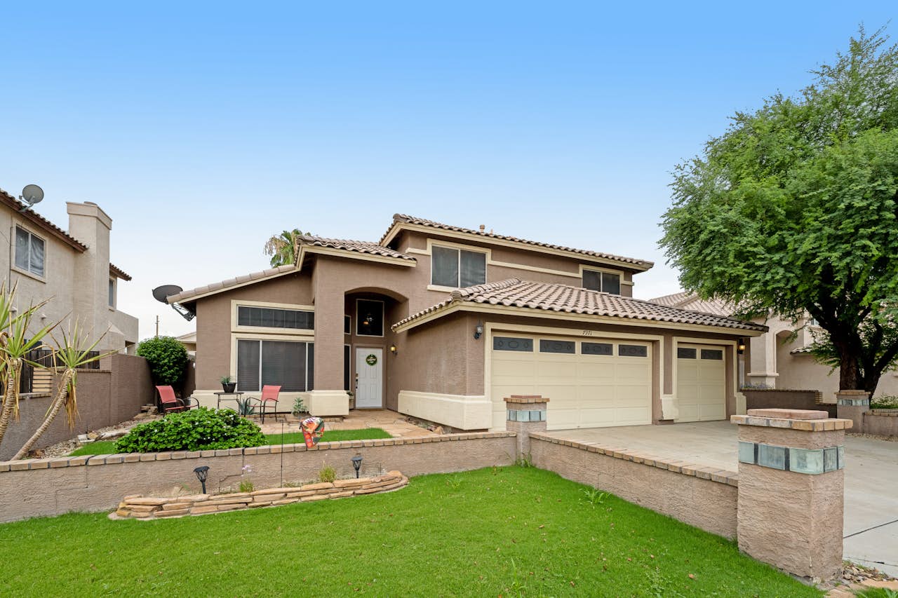 Glendale Gold 5 BD Glendale, AZ Vacation Rental Vacasa