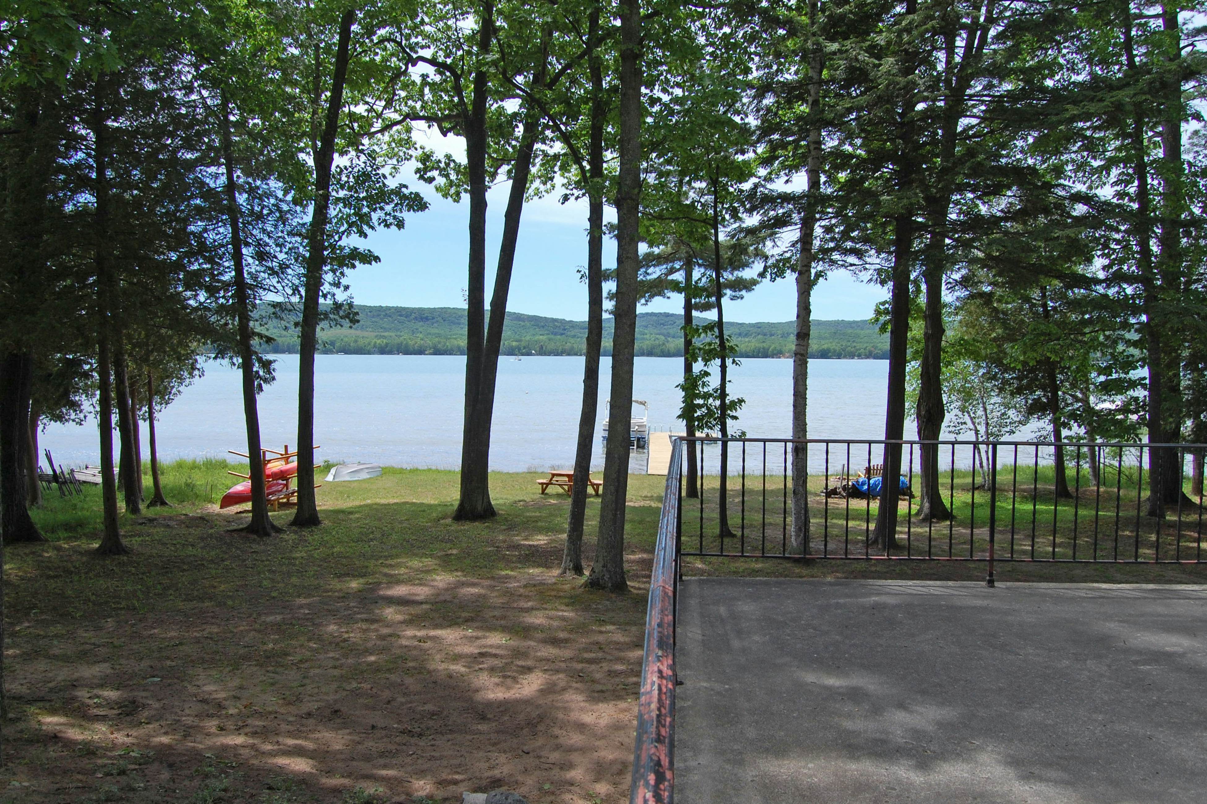 Sleeping Fox 6 BD Empire, MI Vacation Rental Vacasa