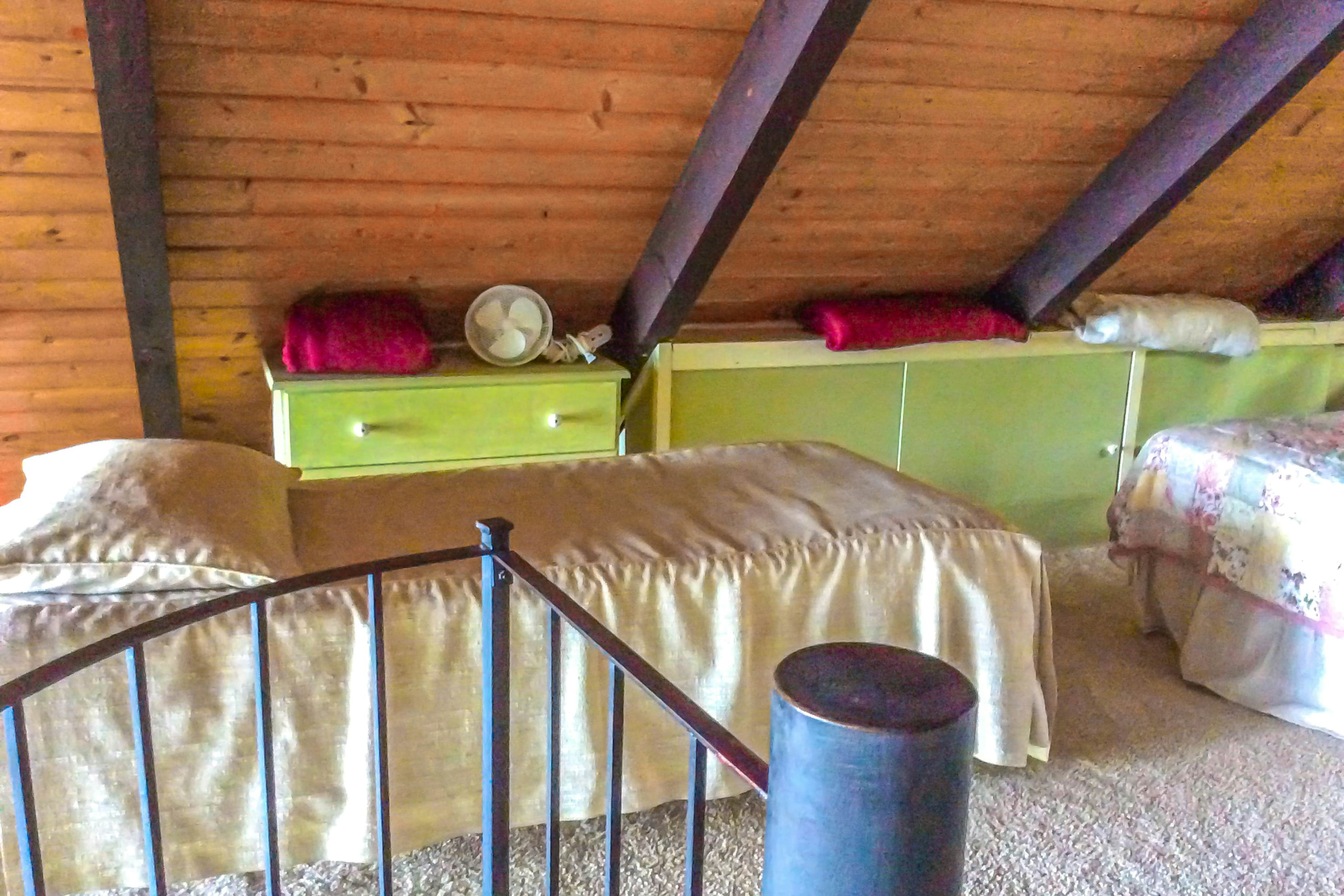 Lake Waukewan Chalet