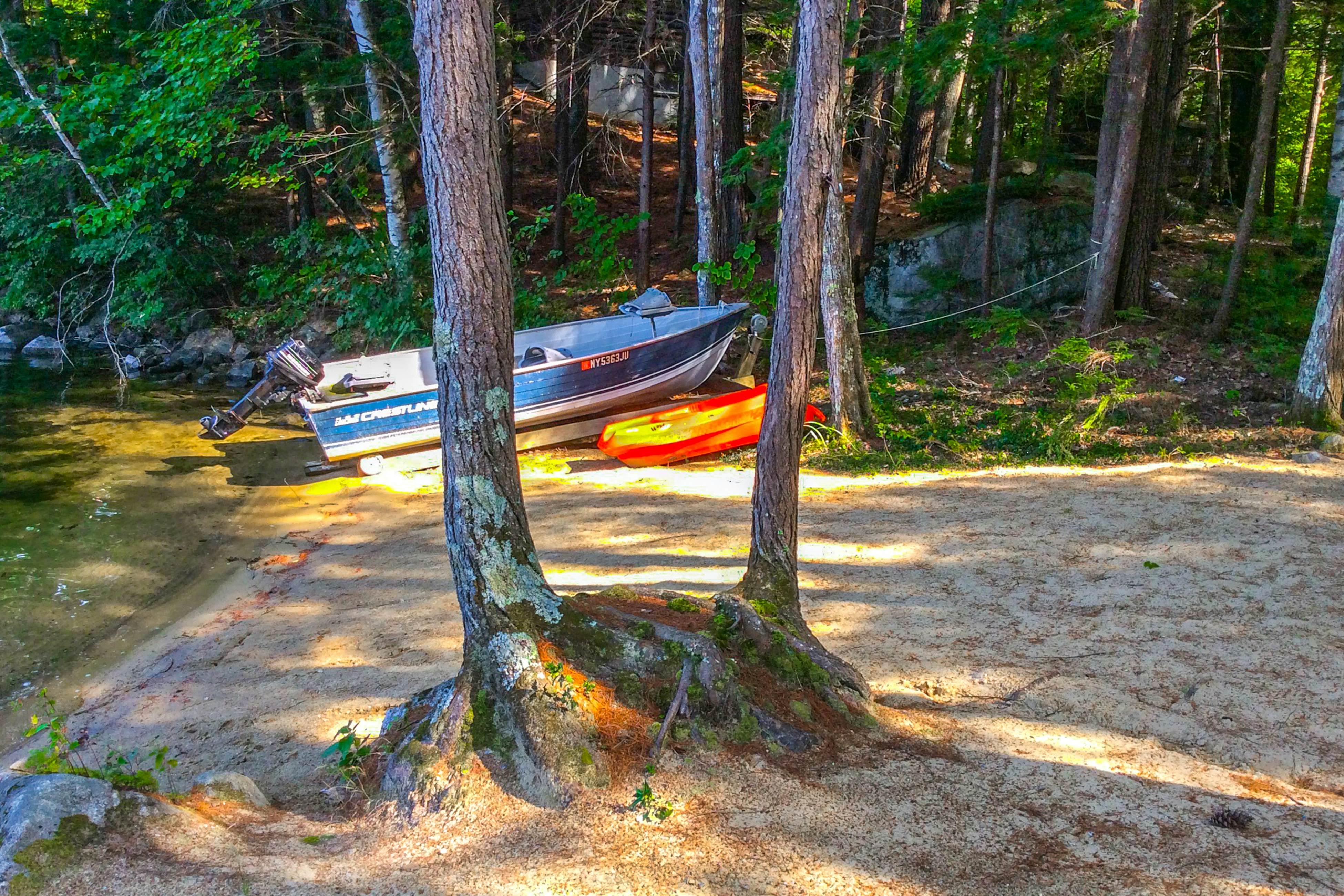 Lake Waukewan Chalet
