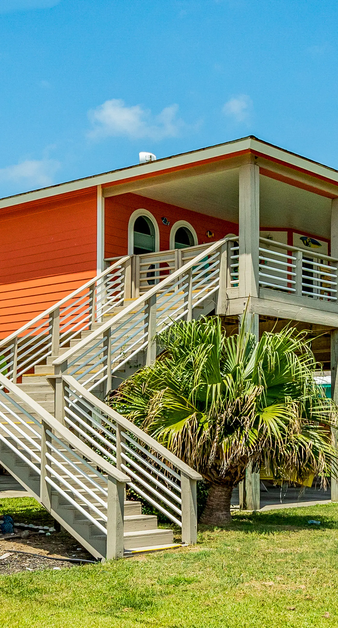 Crystal Beach Vacation Rentals, Beach Rentals, Cabins | Vacasa