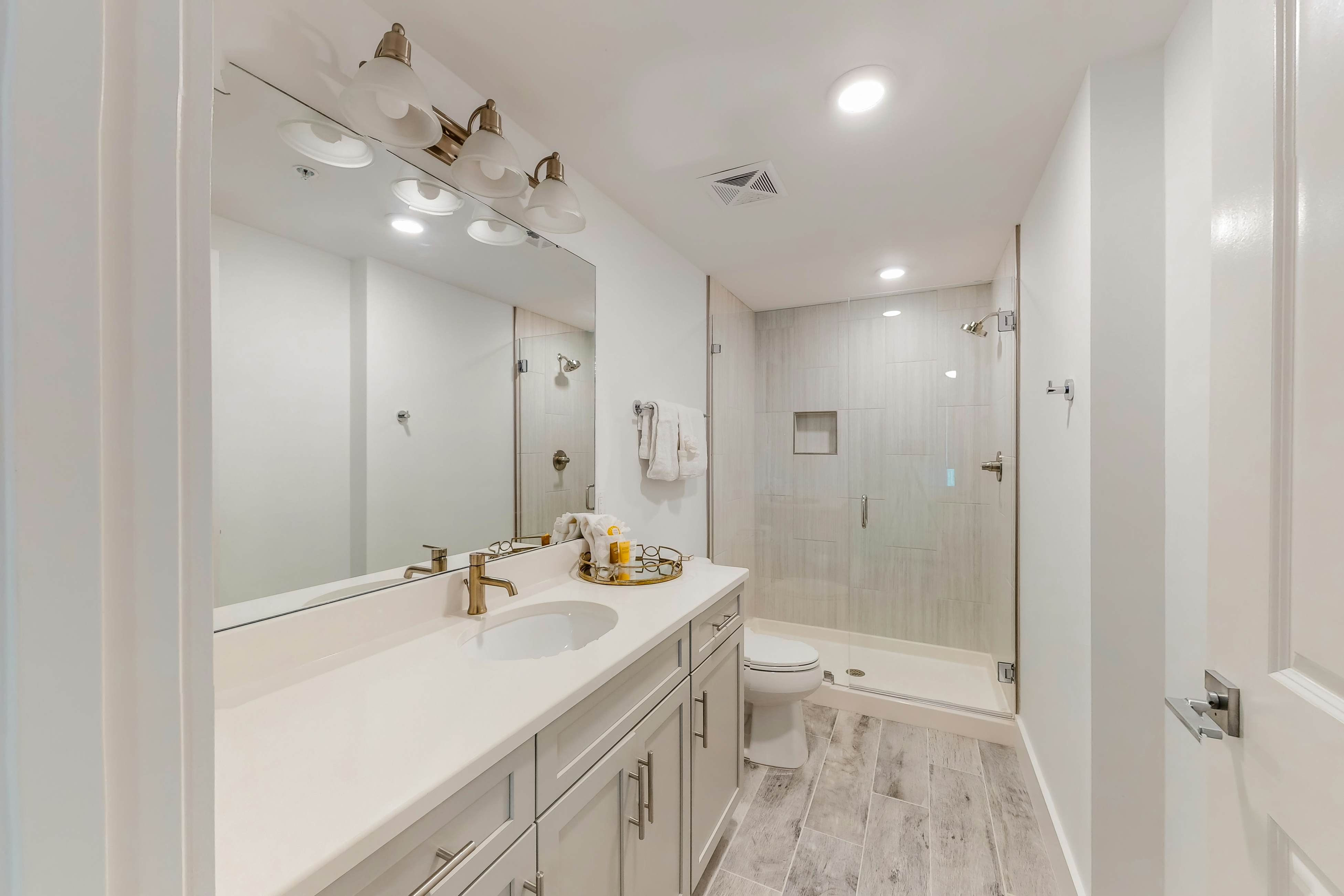 Blu 405-A Seaside Escape