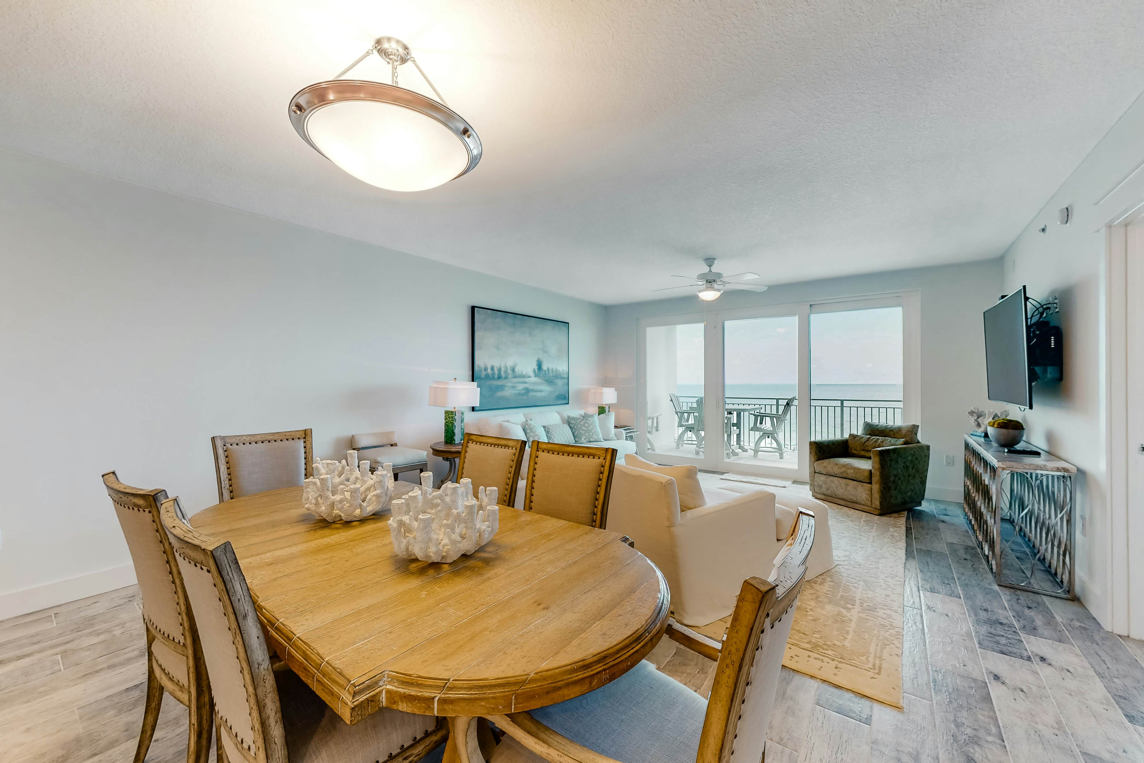 Blu 405-A Seaside Escape