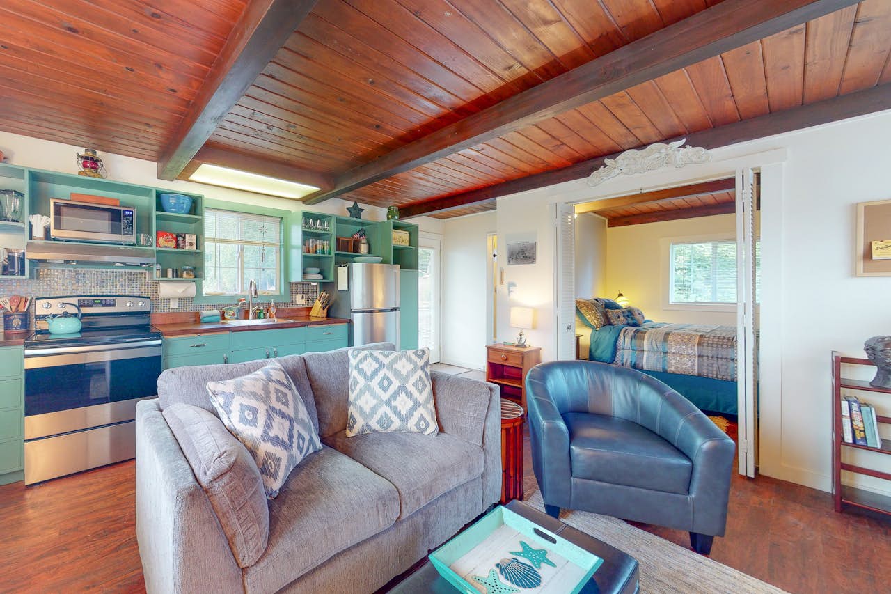 Bay Bliss 2 1 BD Reedsport, OR Vacation Rental Vacasa