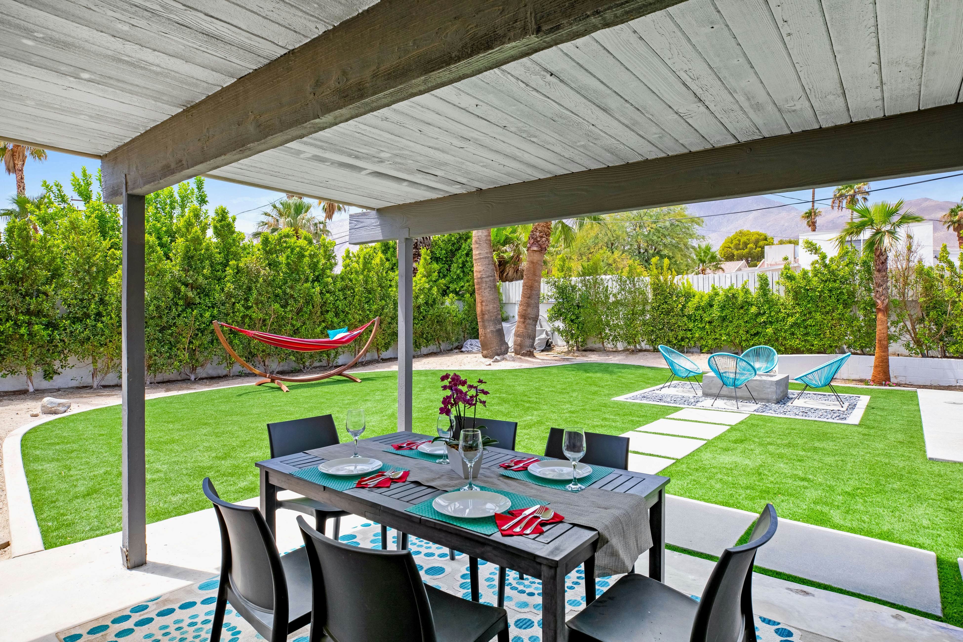 Iconic Mid-Century Modern Escape - 4729