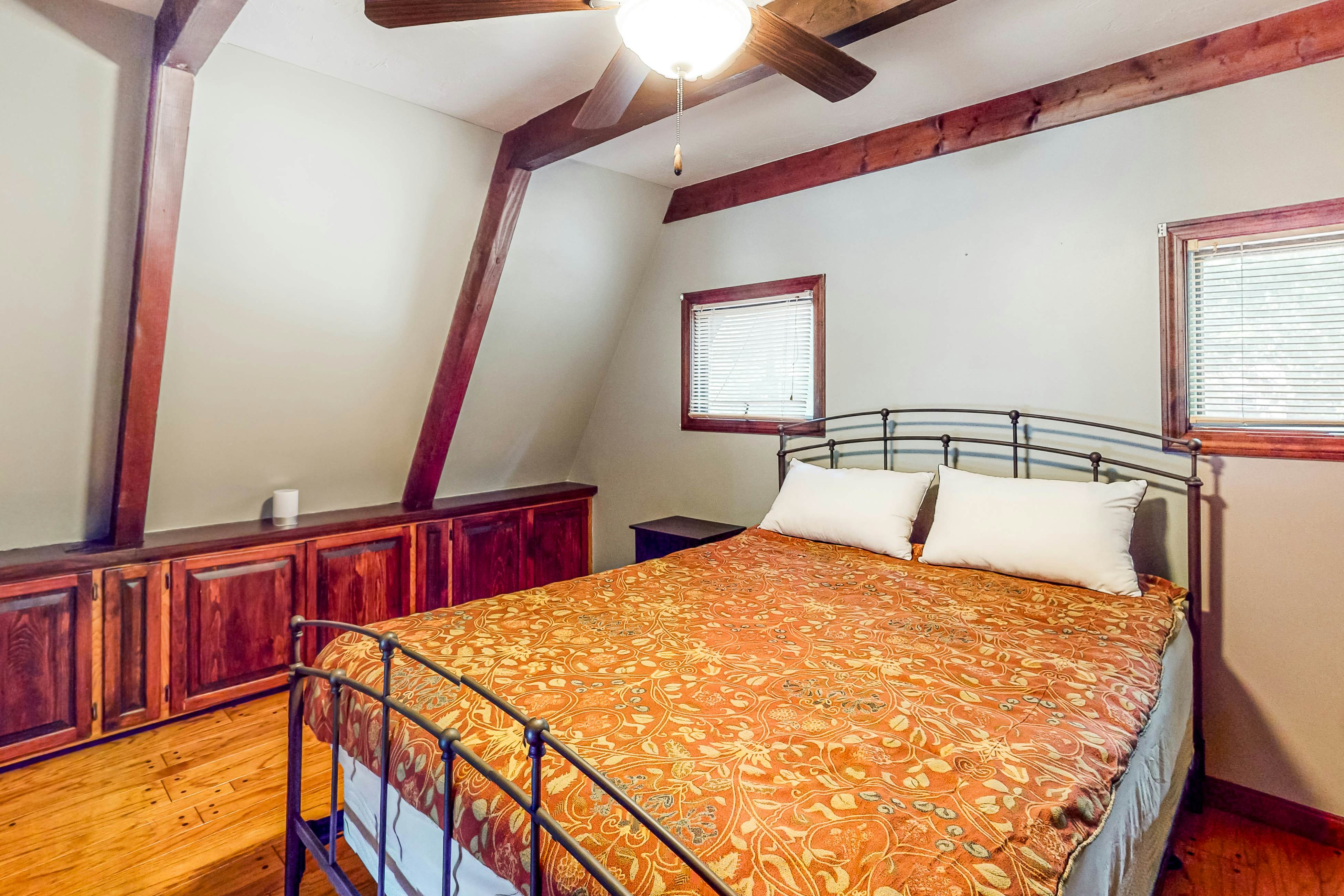 Center Barnstead Lake House 3 BD Center Barnstead, NH Vacation Rental