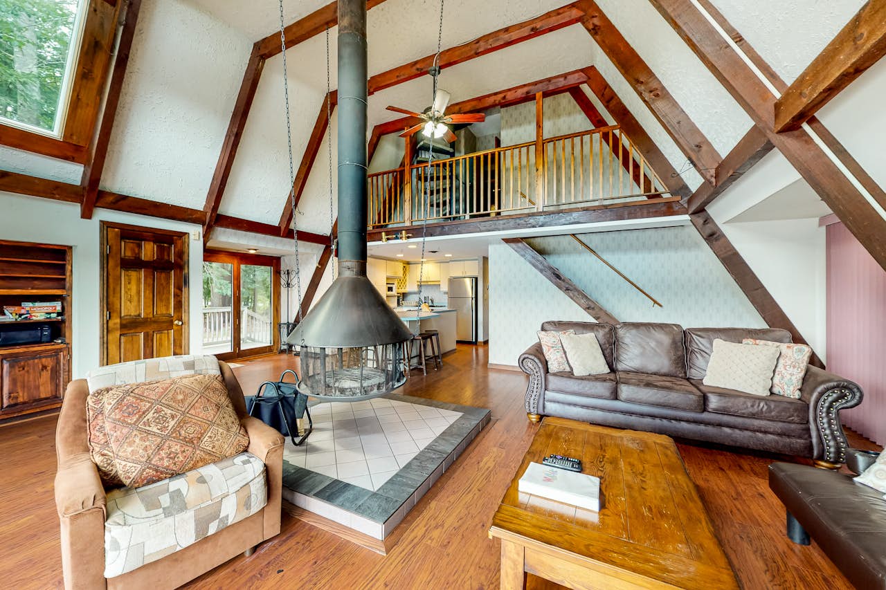 Center Barnstead Lake House 3 BD Center Barnstead, NH Vacation Rental