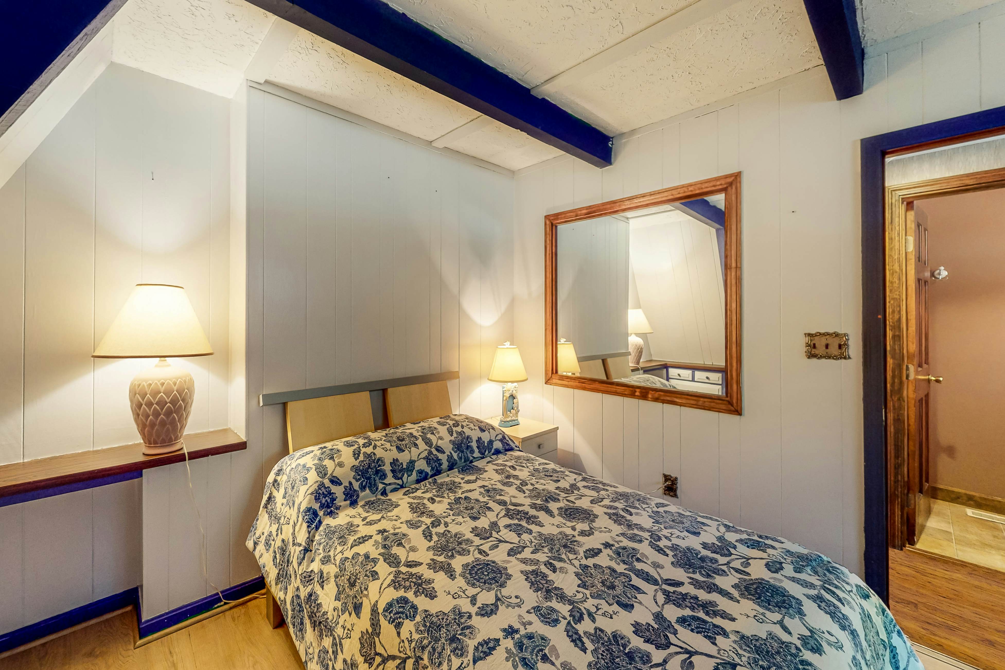 Center Barnstead Lake House 3 BD Center Barnstead, NH Vacation Rental