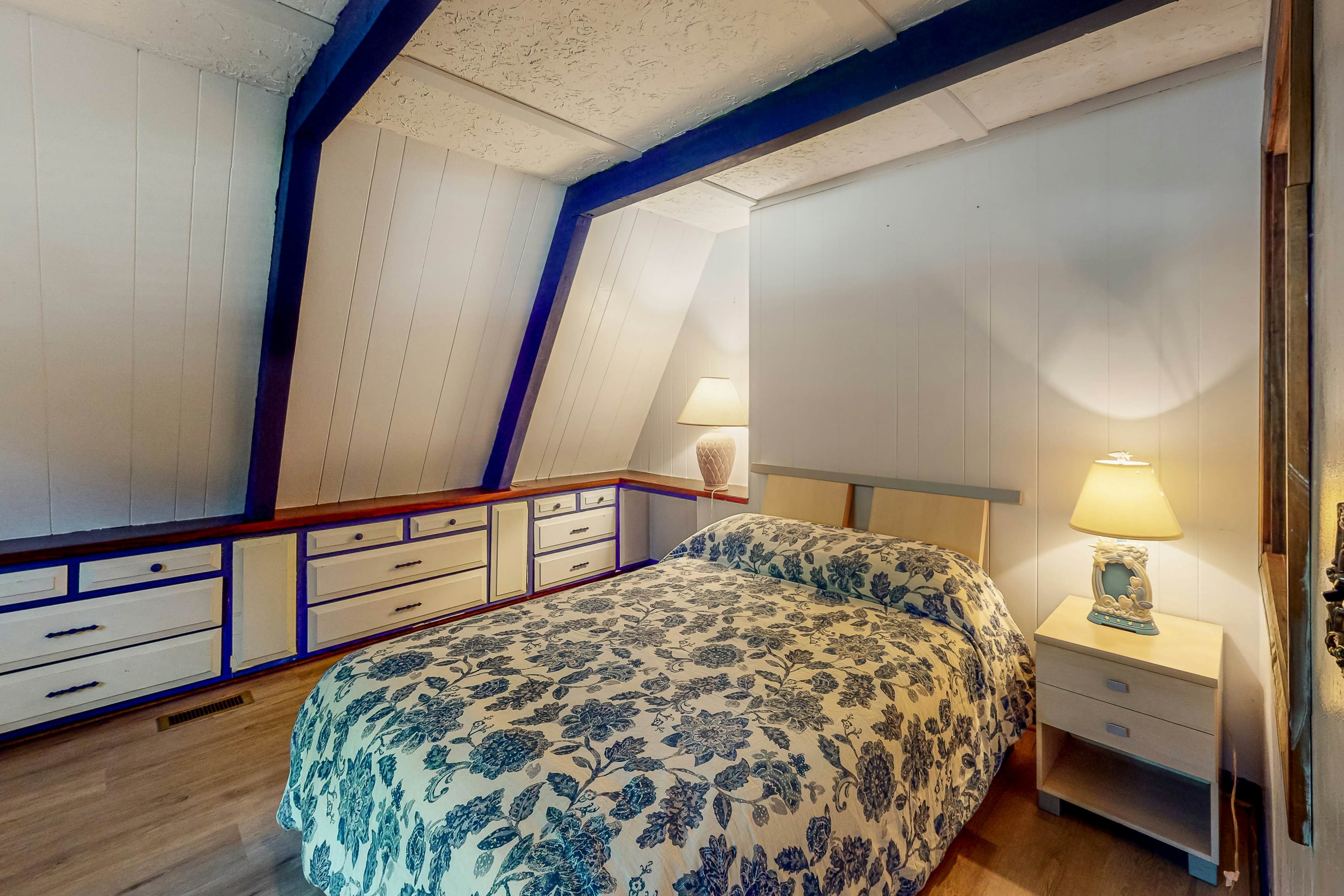 Center Barnstead Lake House 3 BD Center Barnstead, NH Vacation Rental