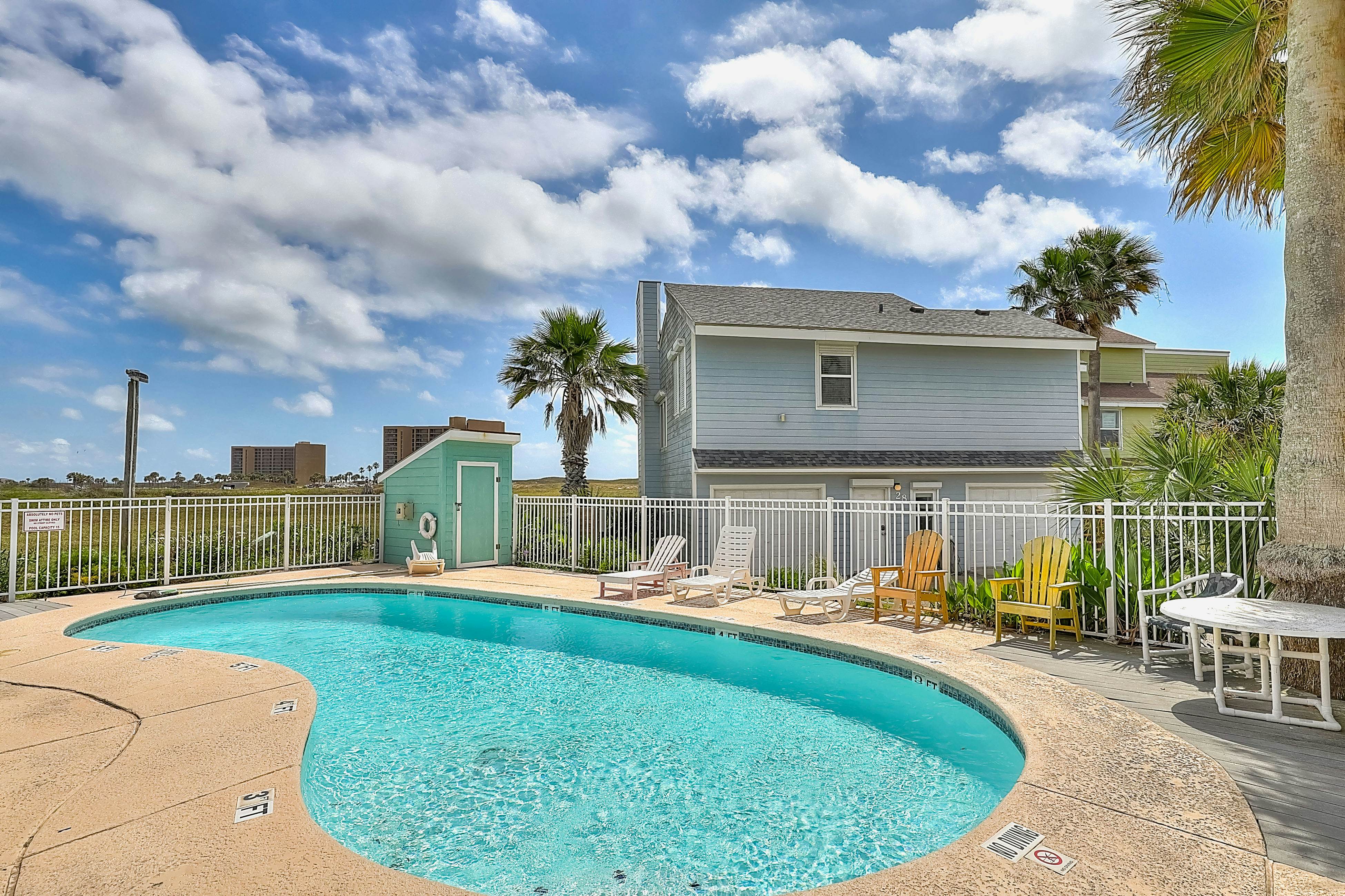 Lost Colony Seahorse Villa