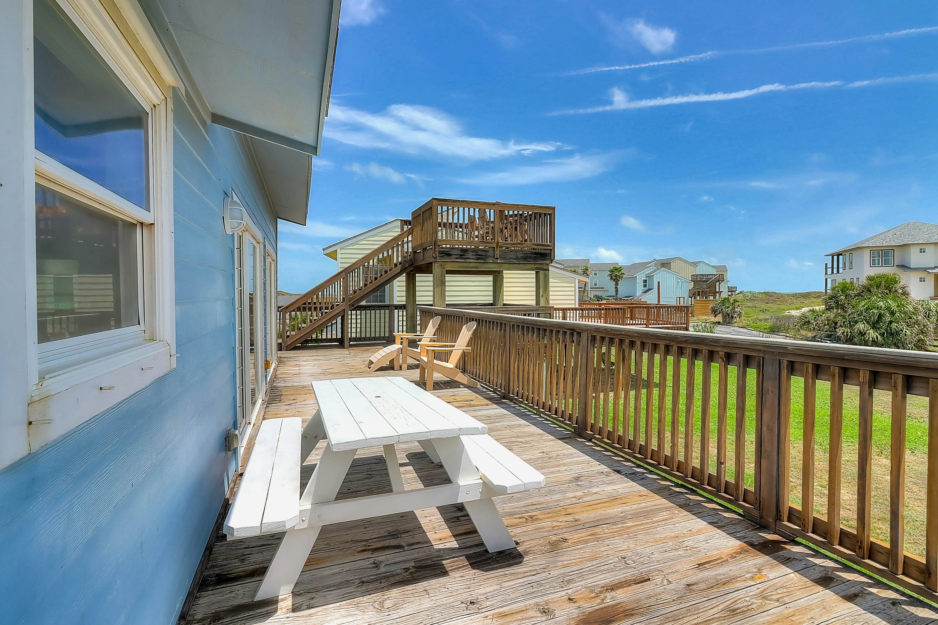 Lost Colony Seahorse Villa | 3 BD Port Aransas, TX Vacation Rental | Vacasa