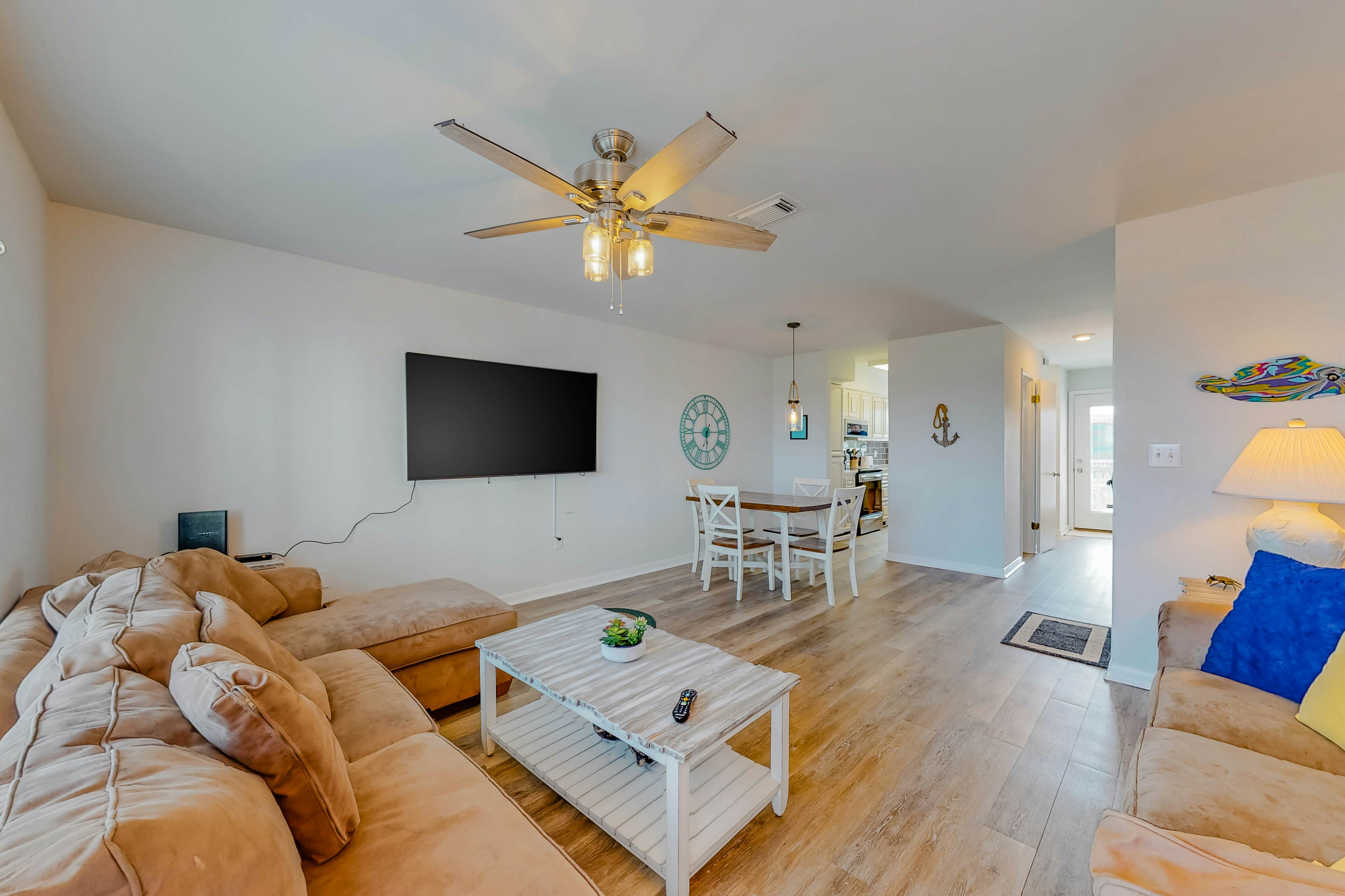 Crow's Nest B10 2 BD Gulf Shores, AL Vacation Rental Vacasa