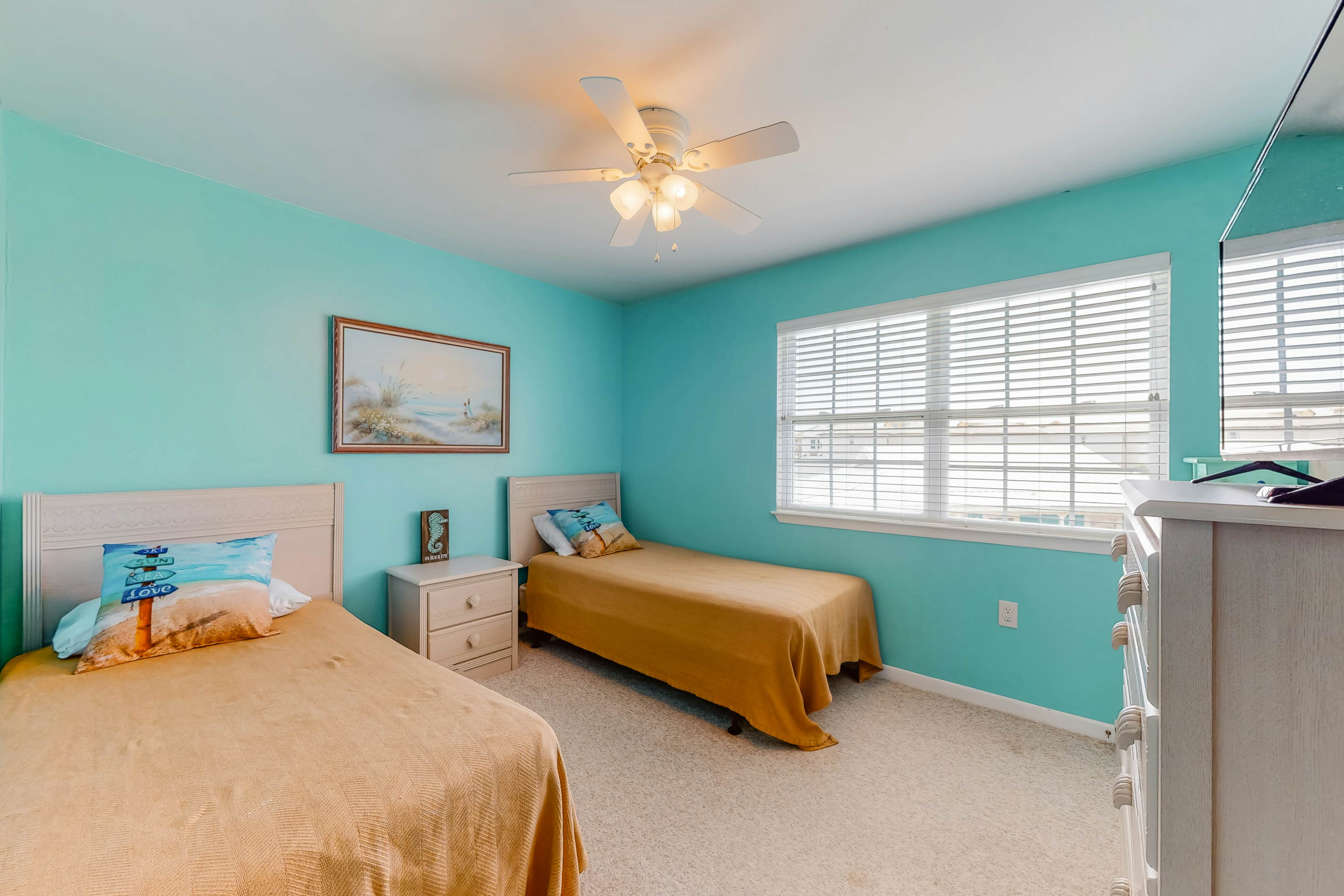 Crow's Nest B10 2 BD Gulf Shores, AL Vacation Rental Vacasa