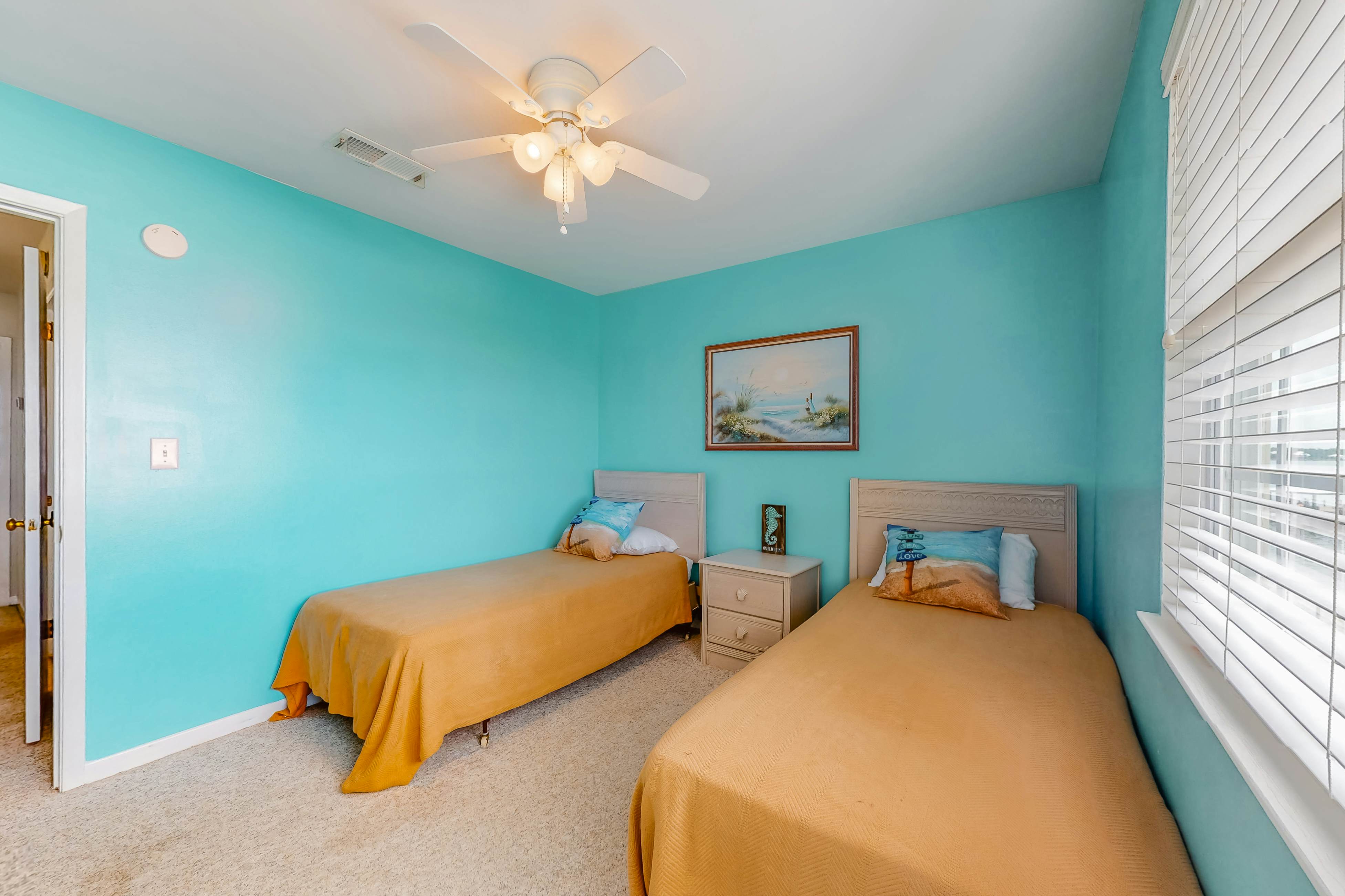 Crow's Nest B10 2 BD Gulf Shores, AL Vacation Rental Vacasa