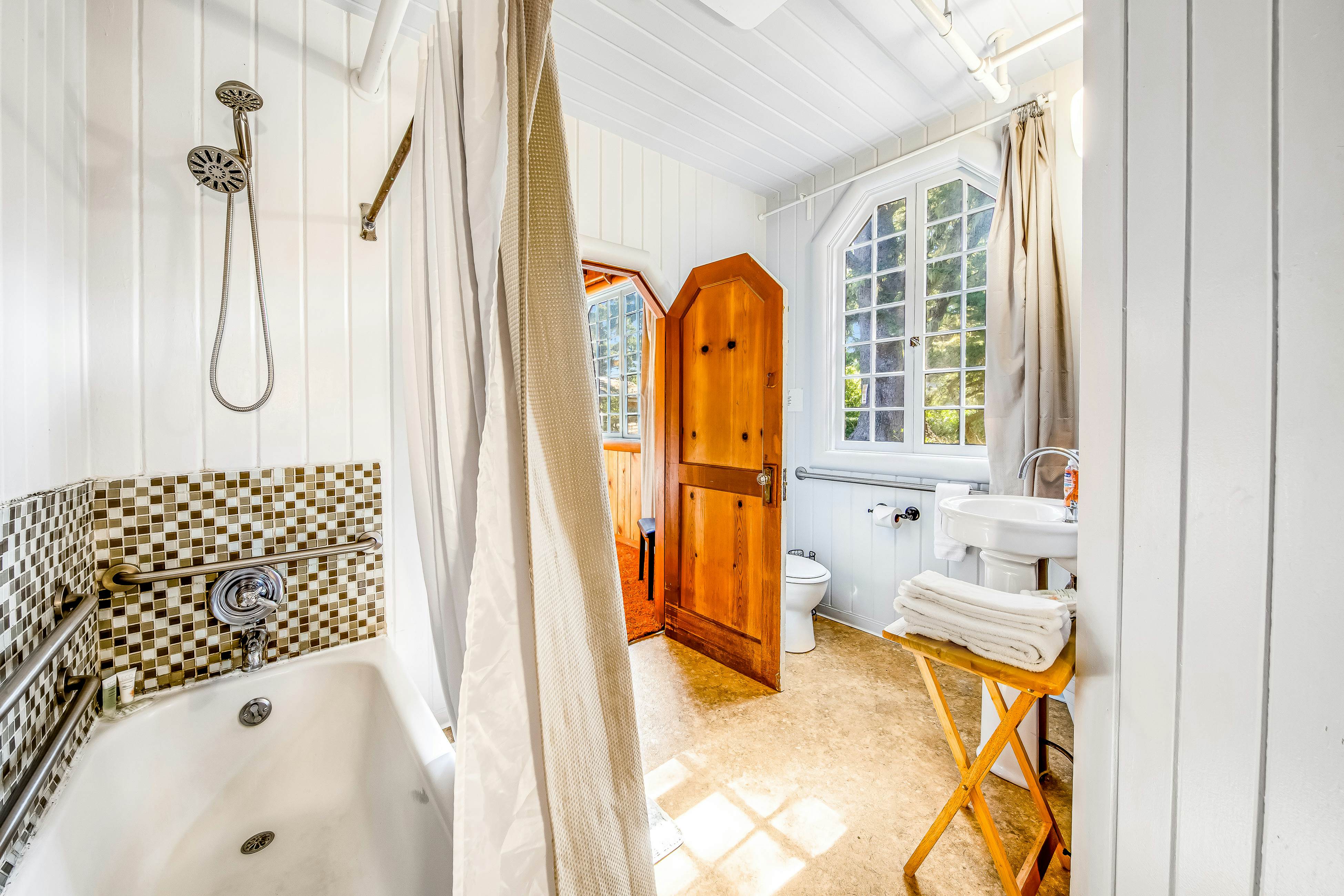 The Lodge at Little Beach