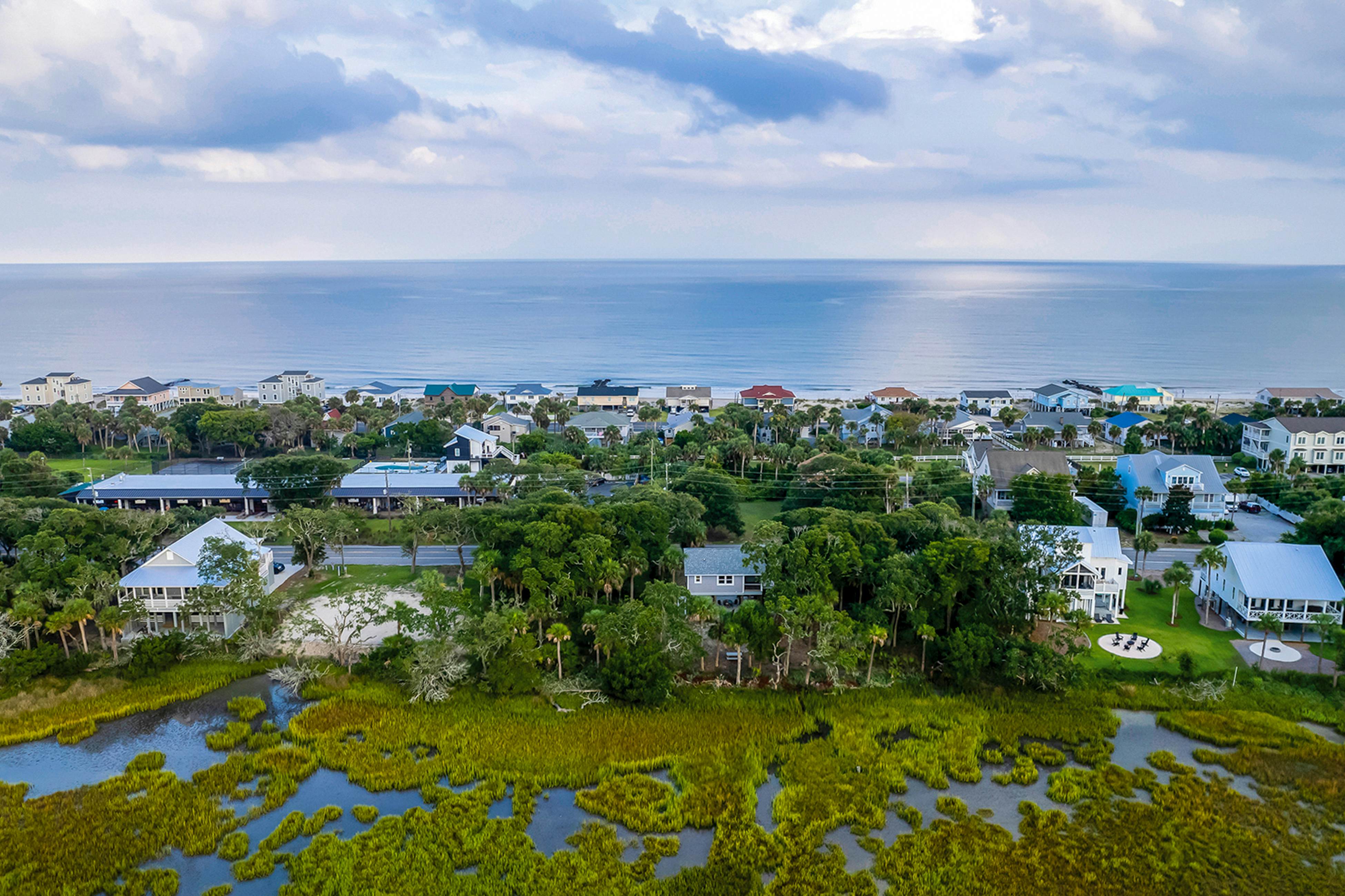 Caretta Cottage 2 BD Edisto Beach, SC Vacation Rental Vacasa