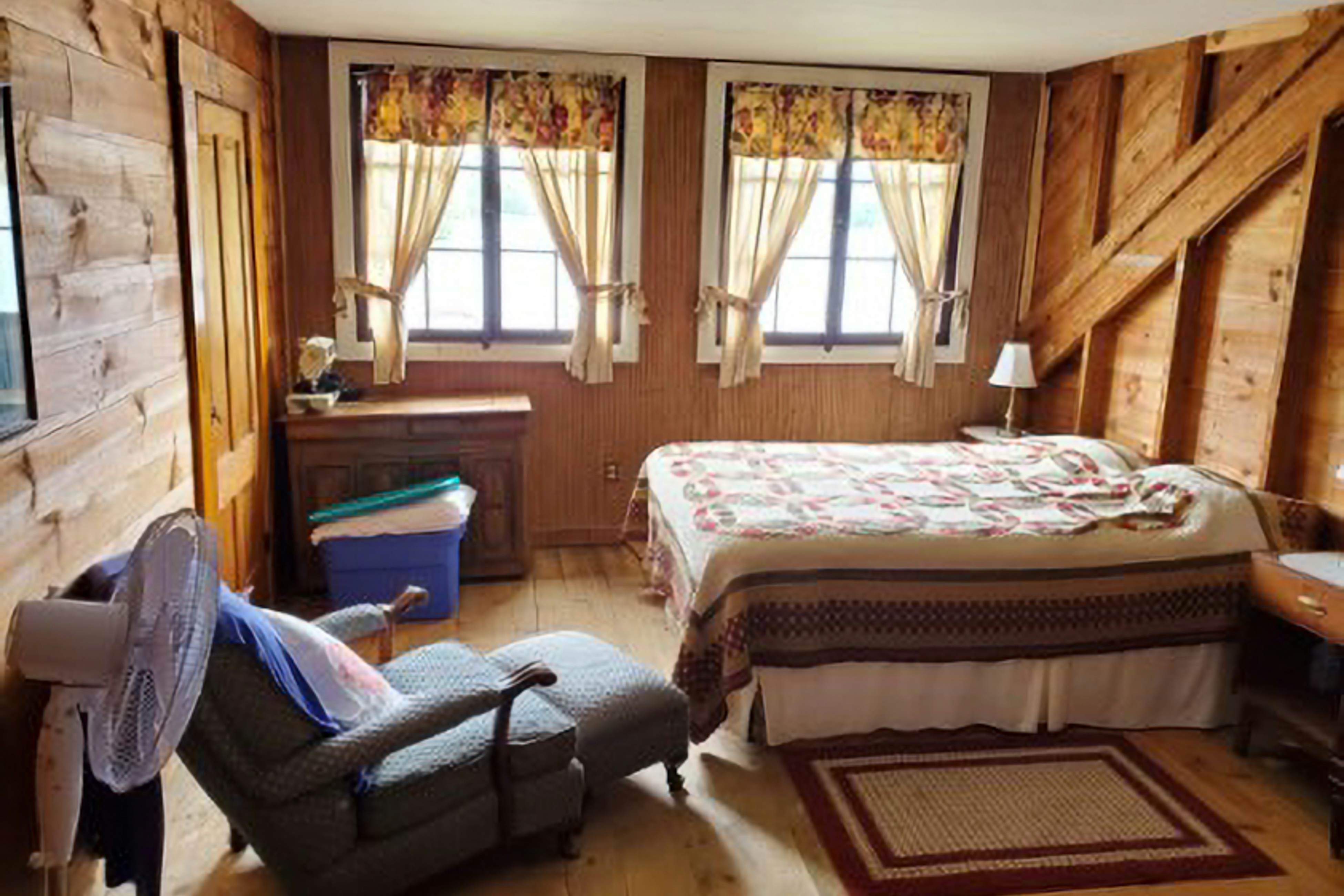 Meredith Lakefront Lodge on Lake Winnipesaukee 4 BD Meredith, NH