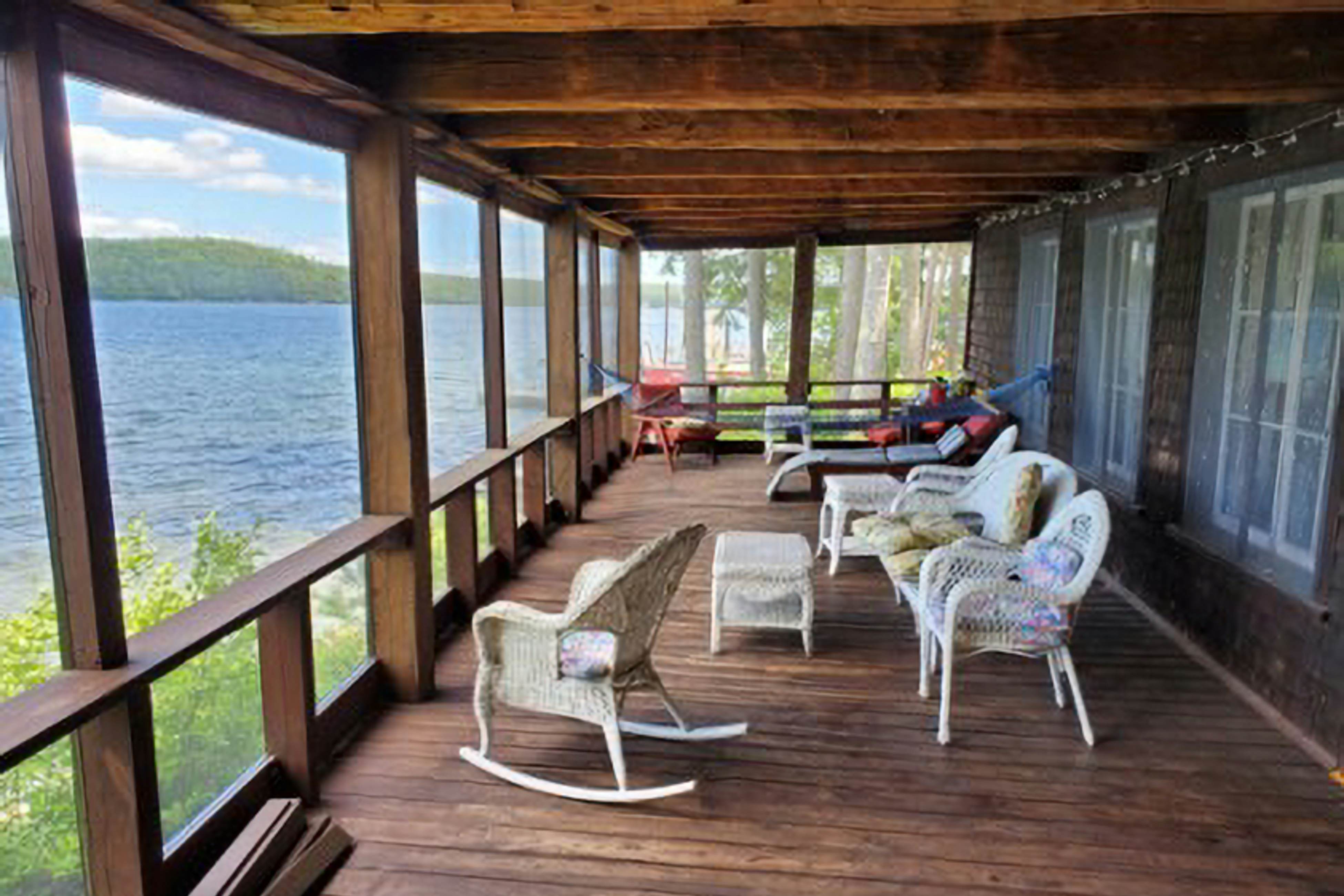 Meredith Lakefront Lodge on Lake Winnipesaukee 4 BD Meredith, NH