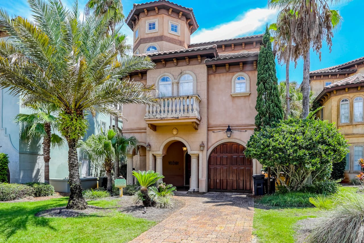 Villa St Tropez 4 BD Miramar Beach, FL Vacation Rental Vacasa