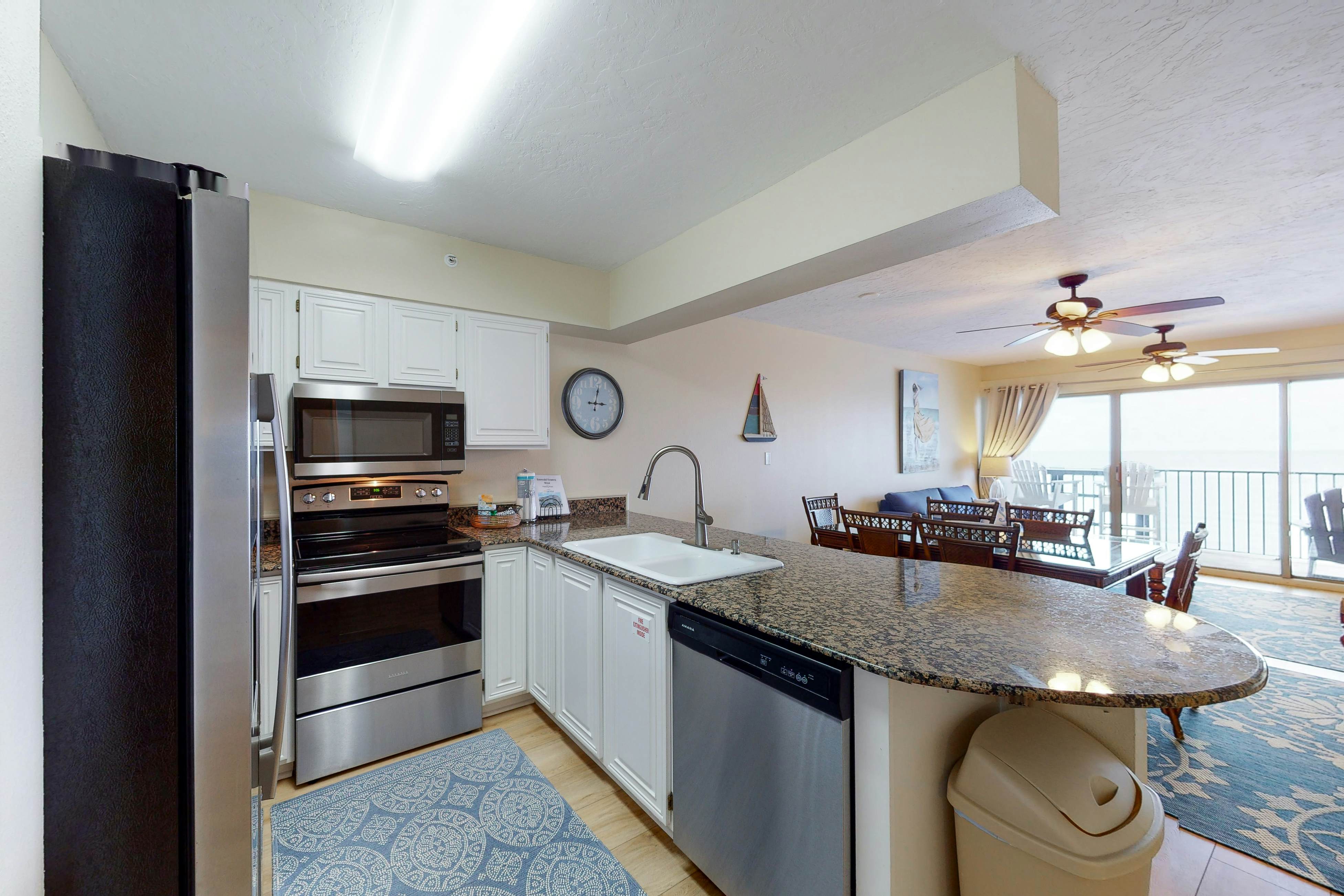 Emerald Towers West 5001