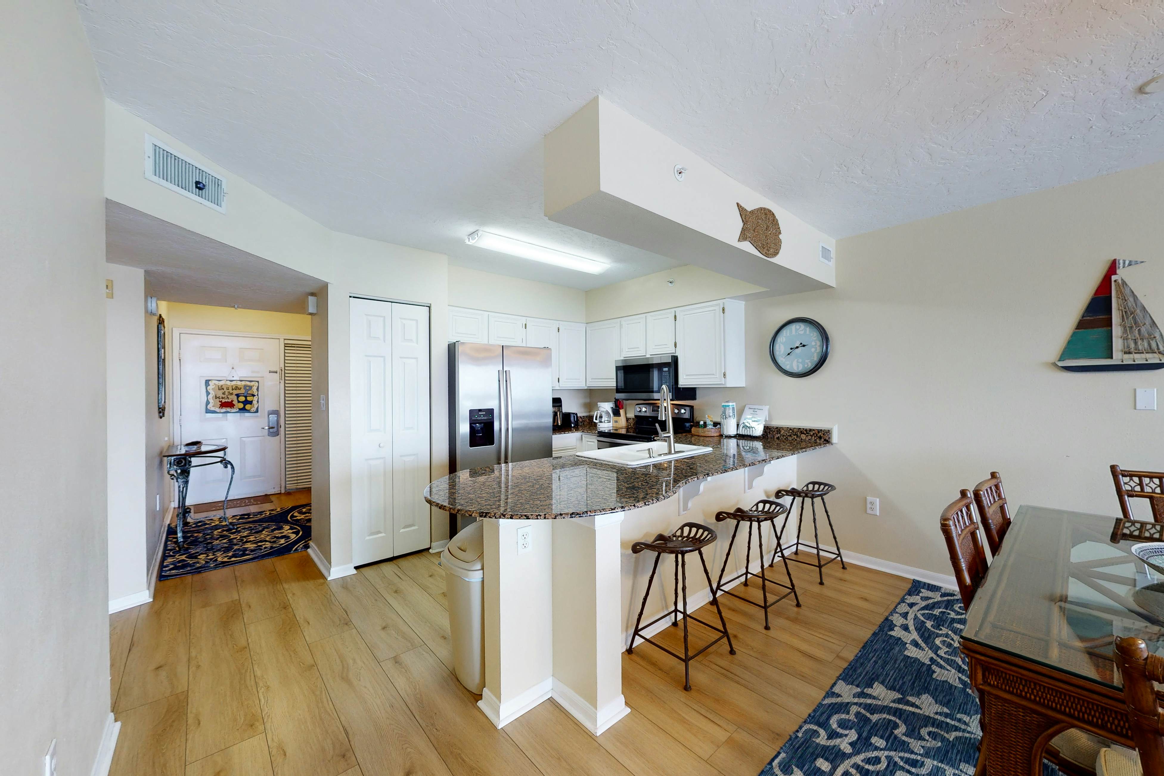 Emerald Towers West 5001