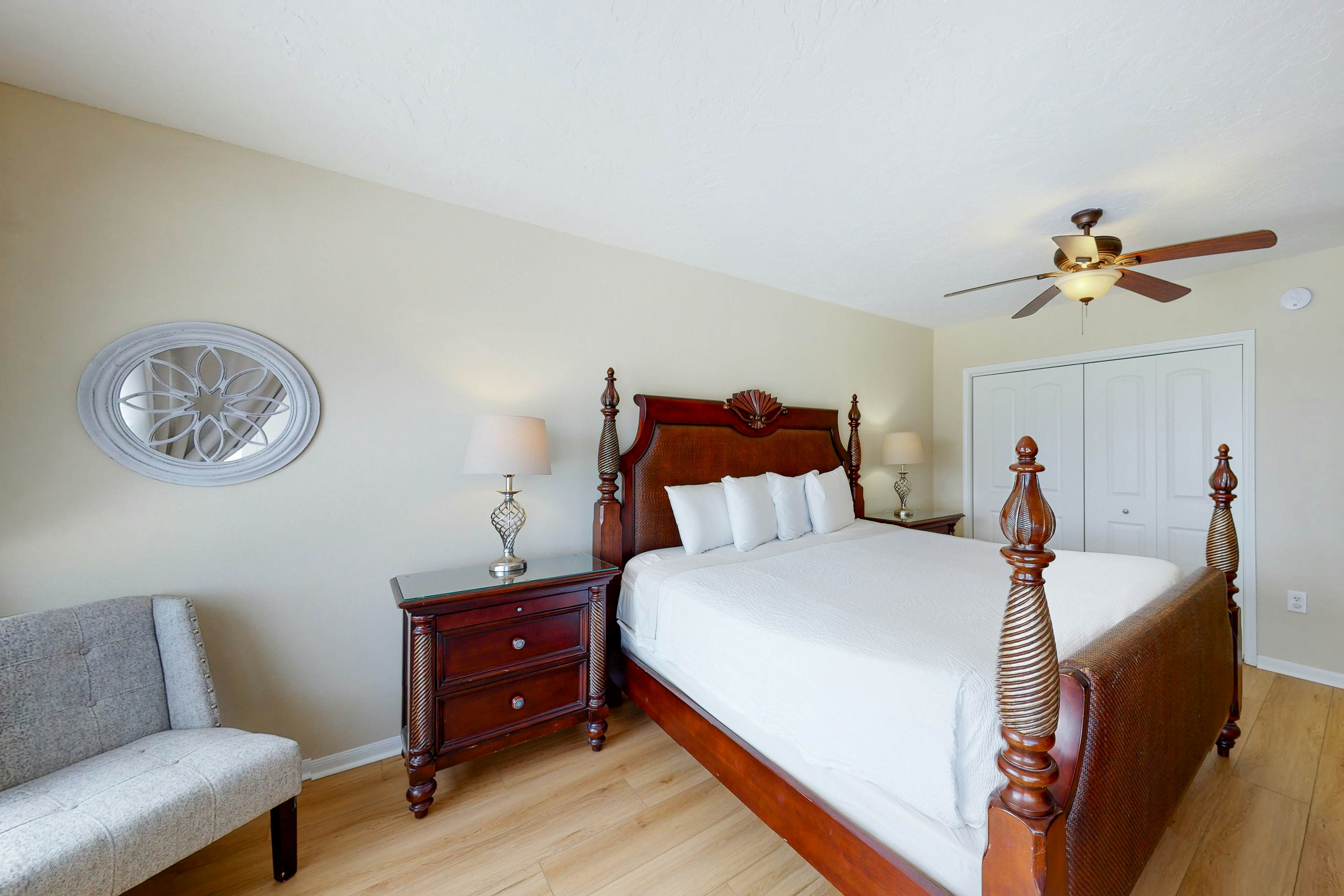 Emerald Towers West 5001