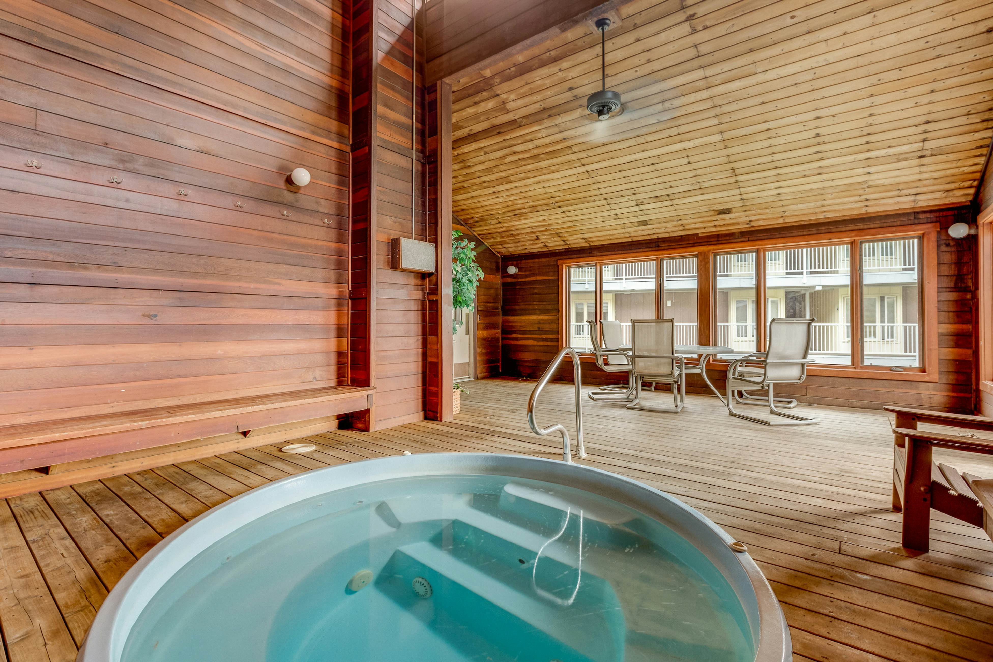 1920 Ski Time Square Drive #114